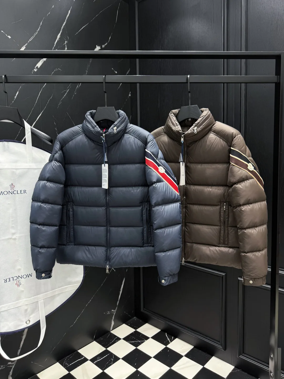 Куртки И Пуховики Мужские Moncler 862377