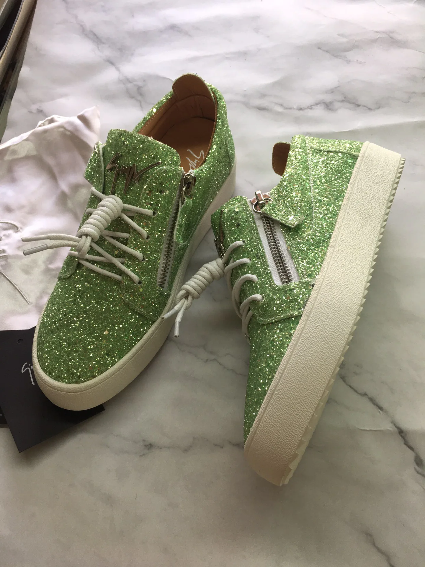 Кроссовки Женские Giuseppe Zanotti 17955595