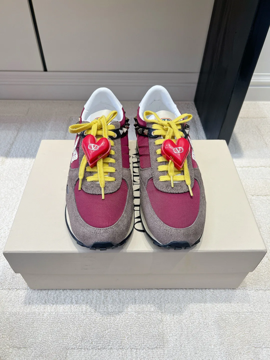Кроссовки Женские Valentino 18436567