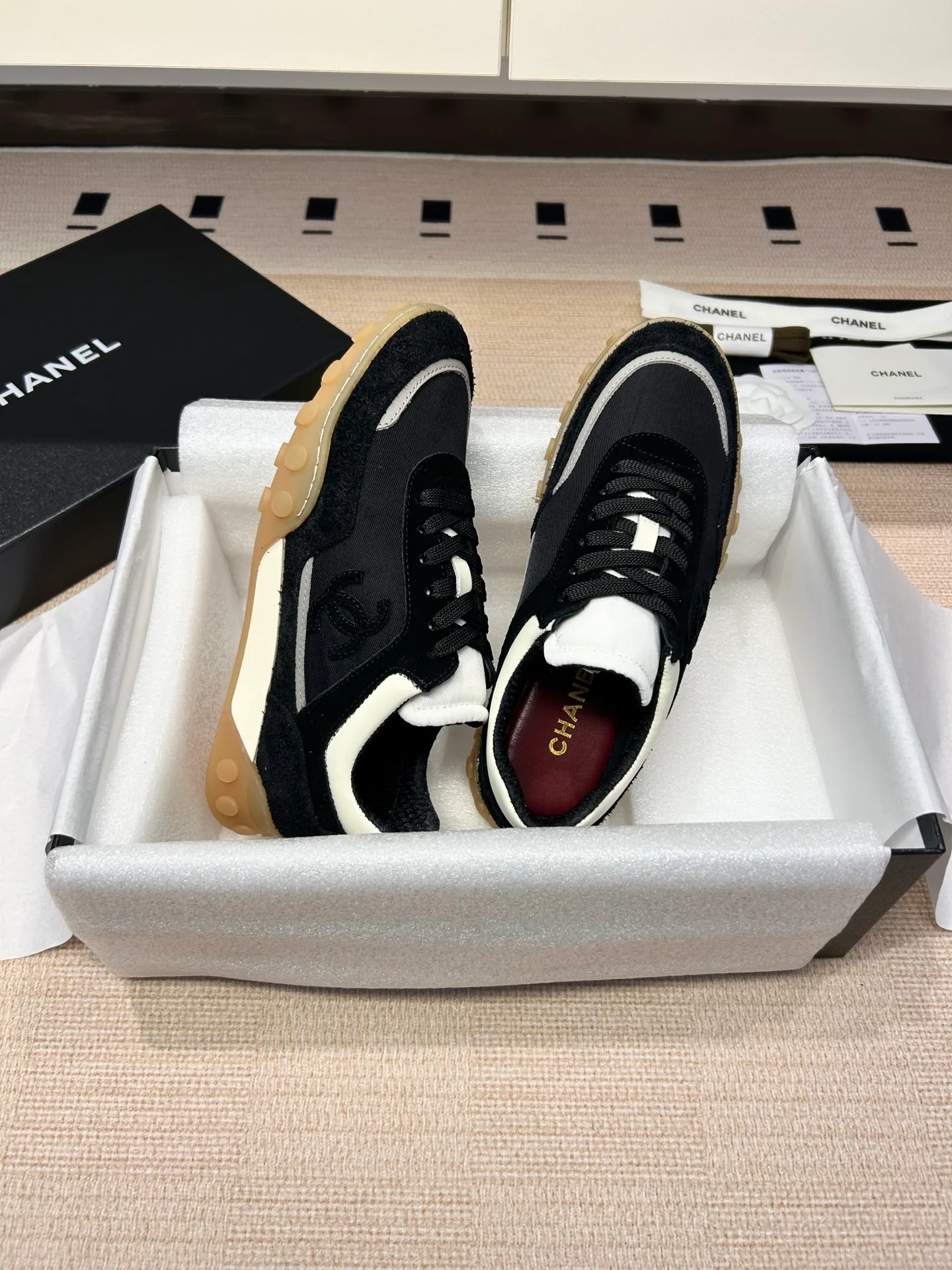 Кроссовки Женские Chanel 11579322