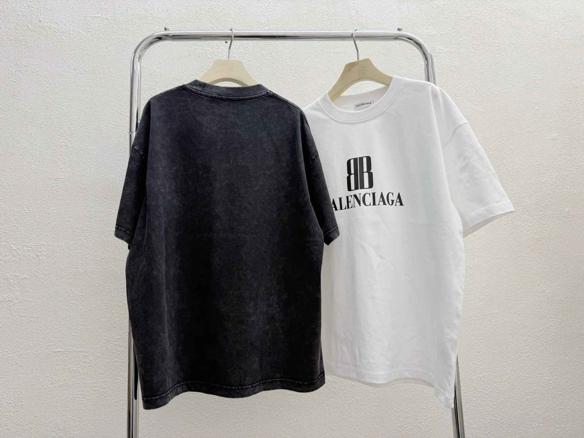 Футболки Женские Balenciaga 1859780