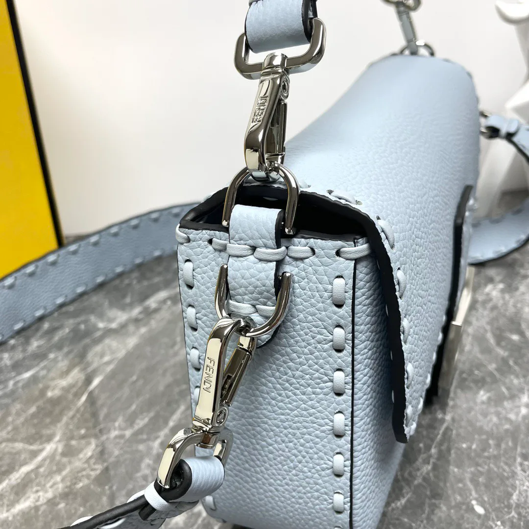 Классические Сумки Женские Fendi 12718242