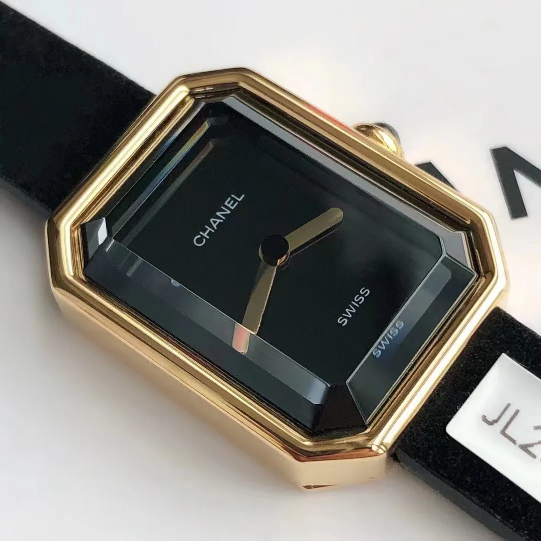 Часы Женские Chanel 17229069