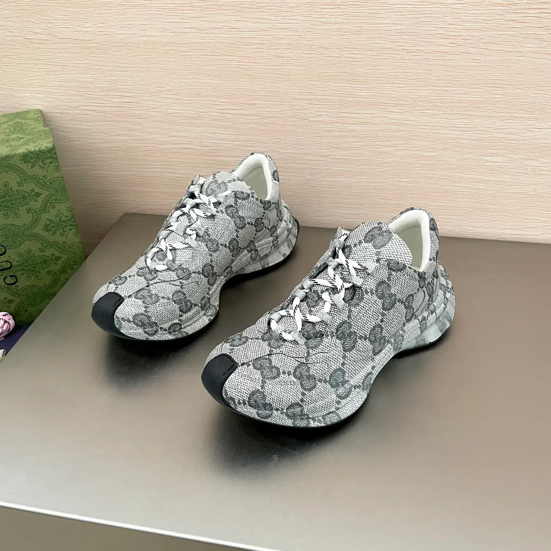 Кроссовки Женские Gucci 573262