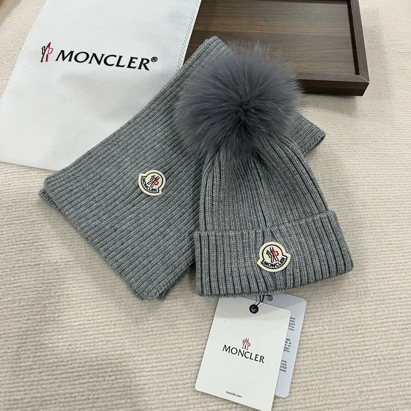 Головные Уборы Moncler 18078324
