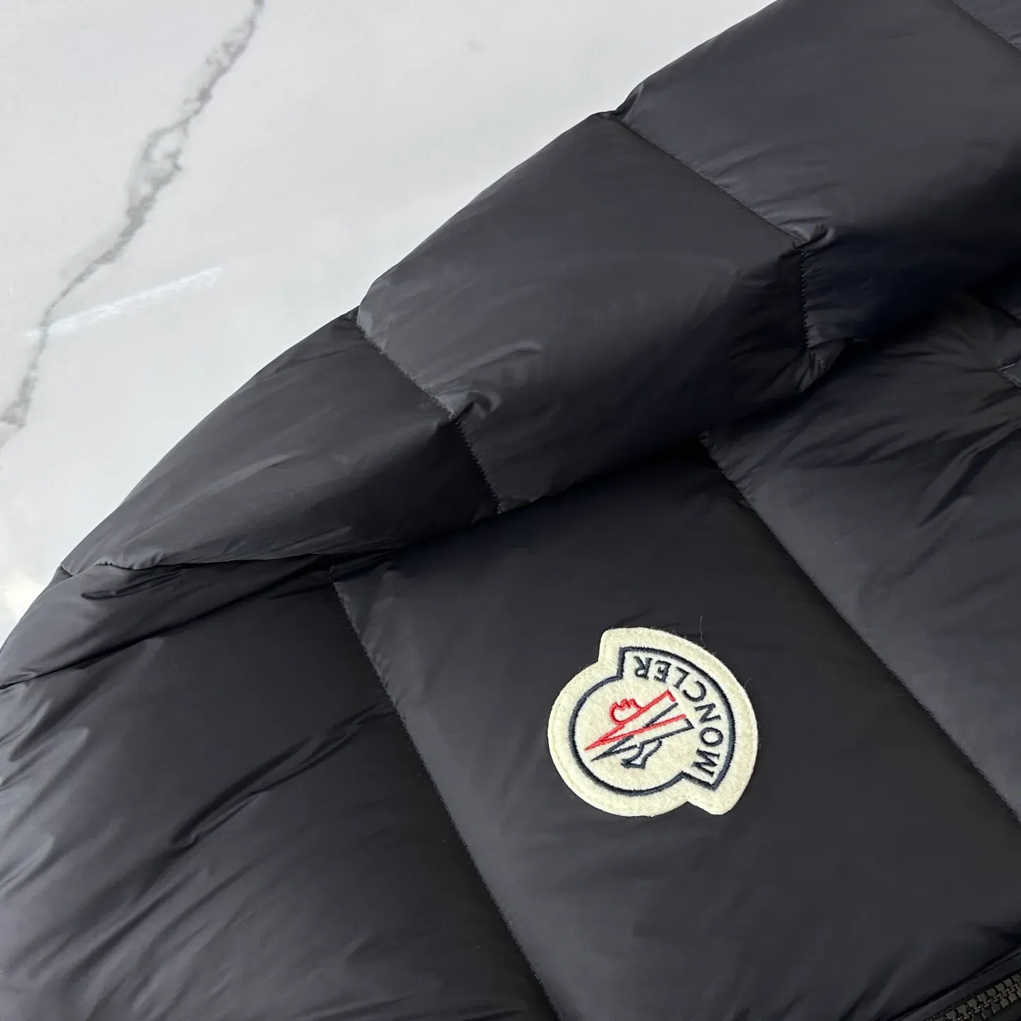 Куртки И Пуховики Мужские Moncler 2237538
