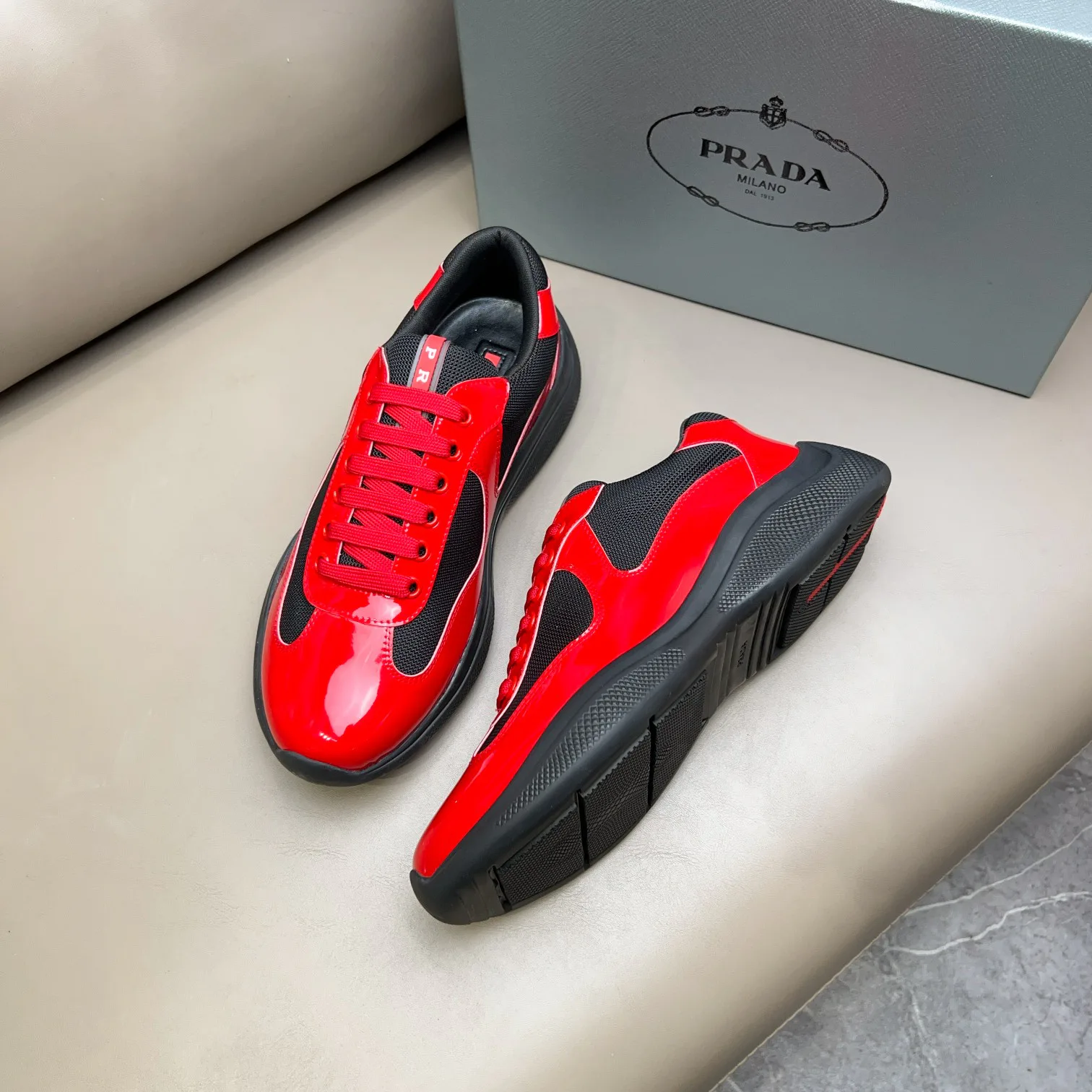 Кроссовки Женские Prada 17636255