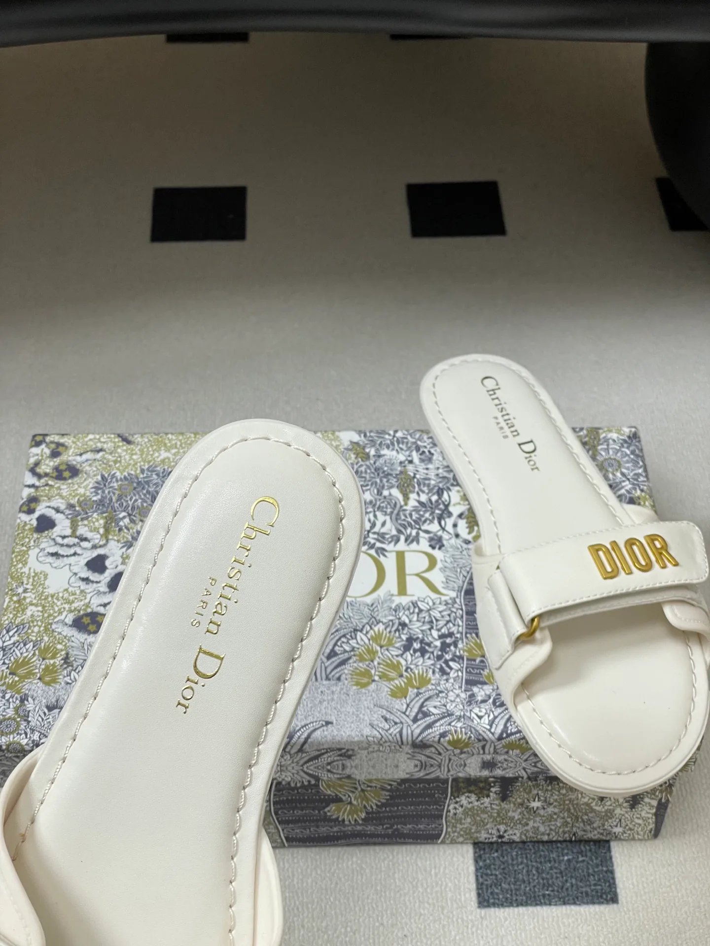 Шлепанцы Женские Christian Dior 1677122