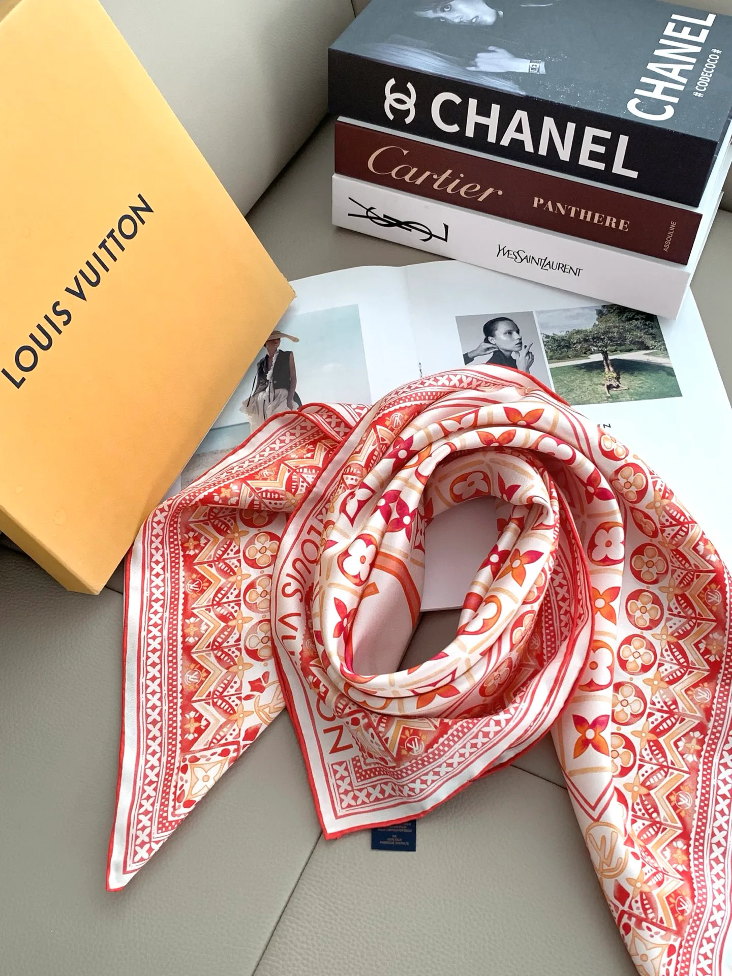 Платки Louis Vuitton 18675521
