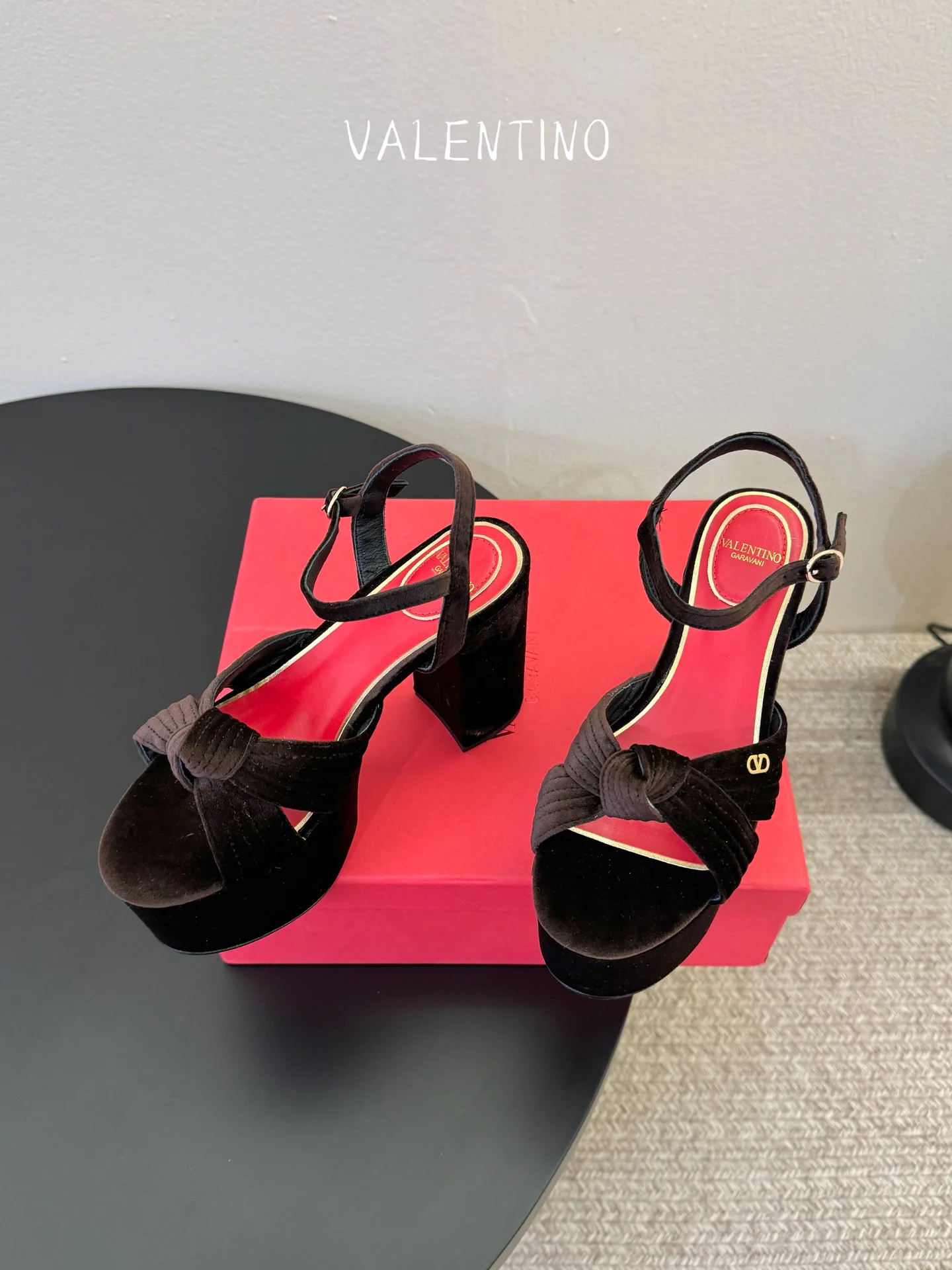 Босоножки Женские Valentino 14573333