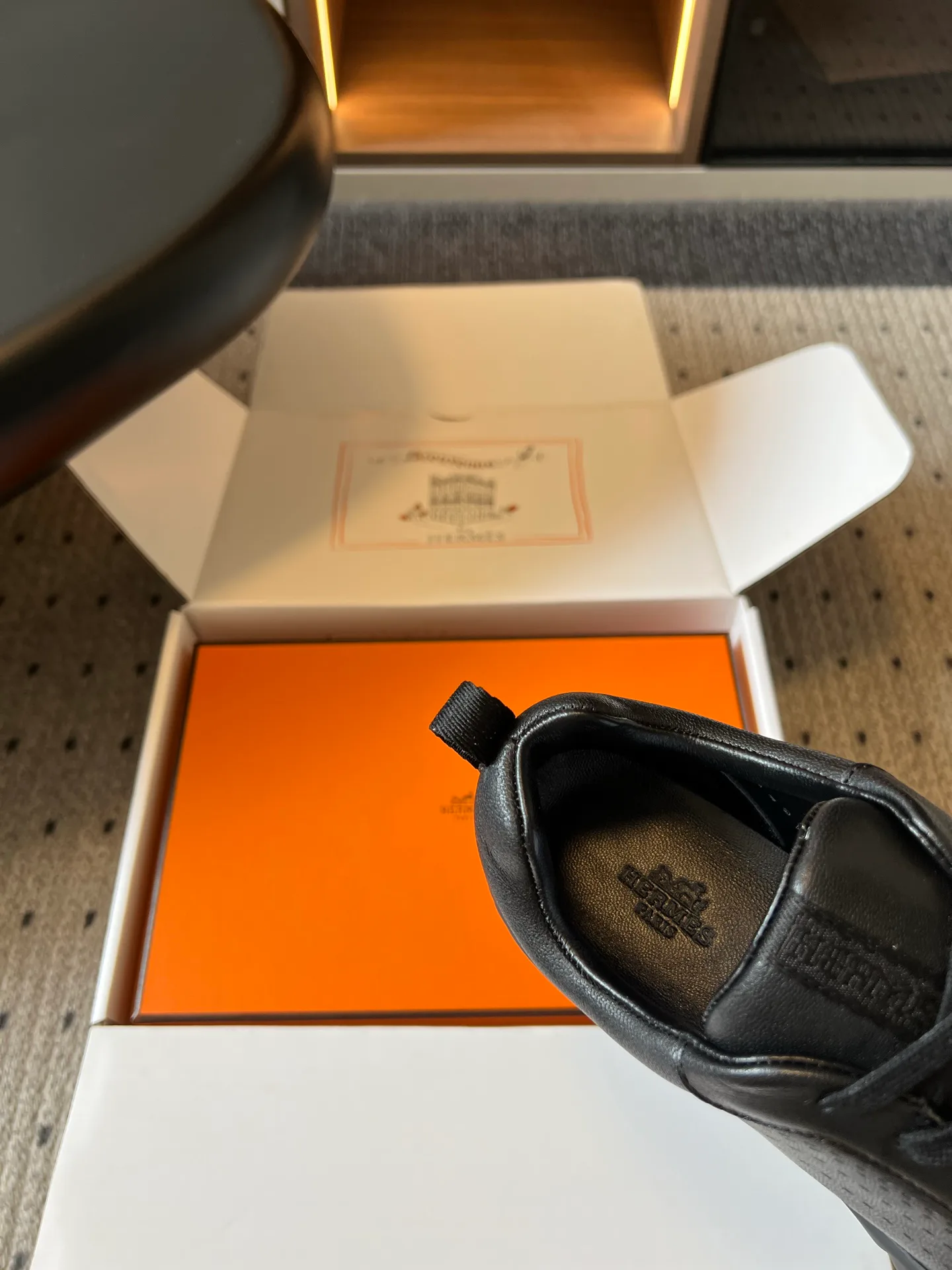 Кроссовки Женские Hermes 17625160
