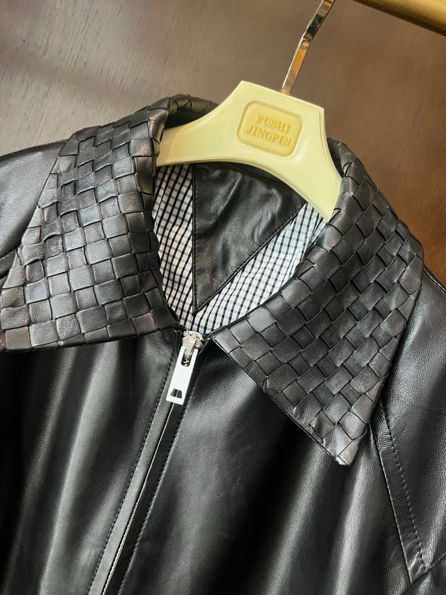 Кожаные Куртки И Дублёнки Женские Bottega Veneta 9101651