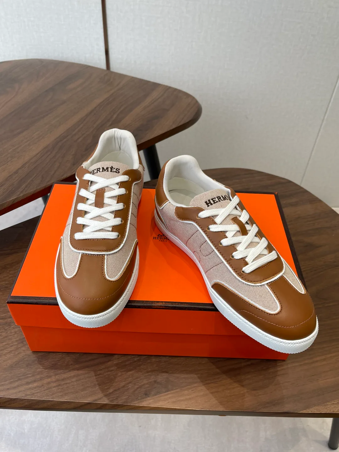 Кроссовки Женские Hermes 1284386