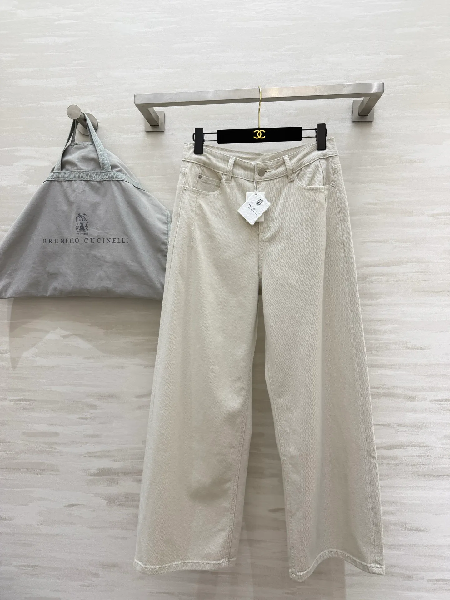 Джинсы Мужские Brunello Cucinelli 13245955