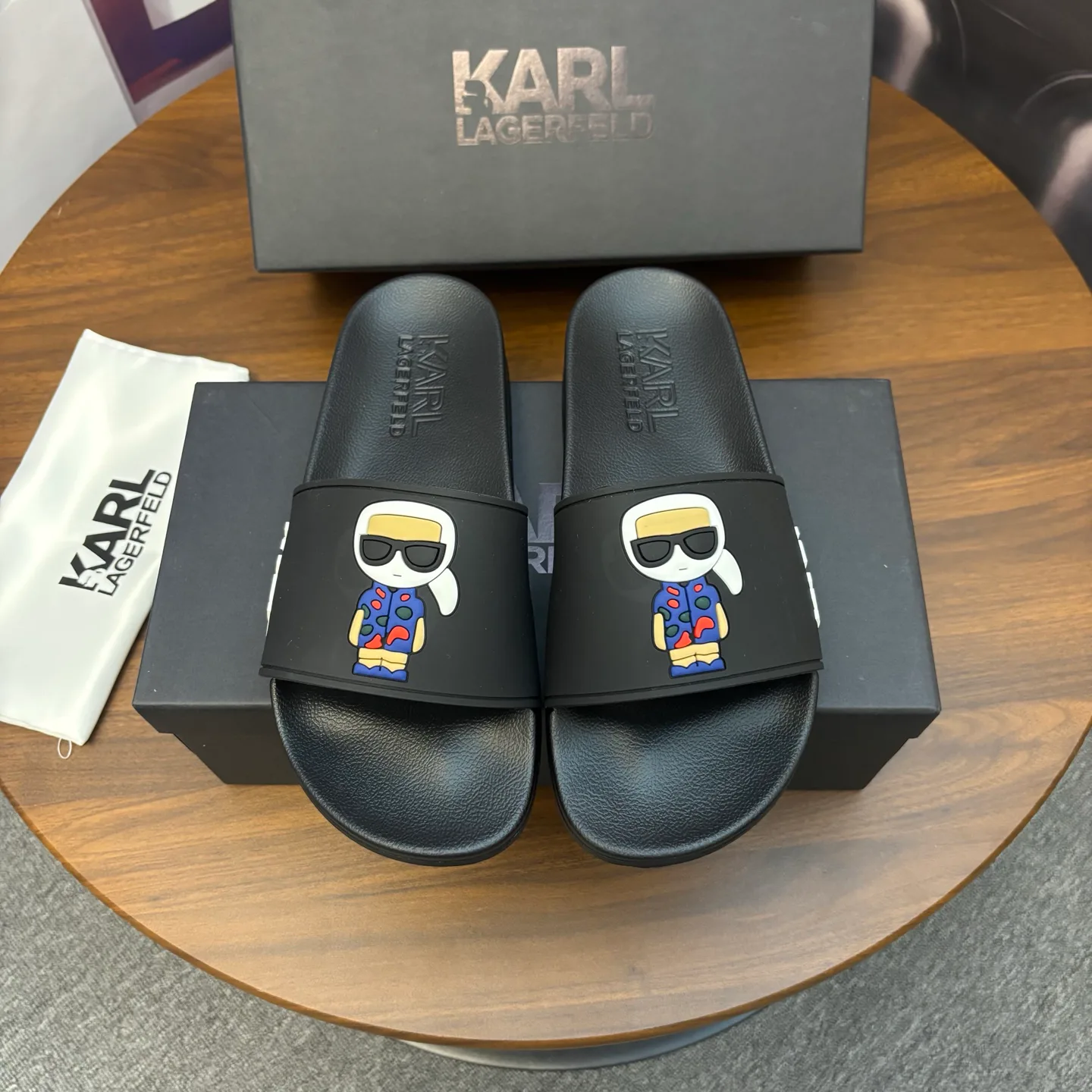 Шлепанцы Женские Karl Lagerfeld 10662656