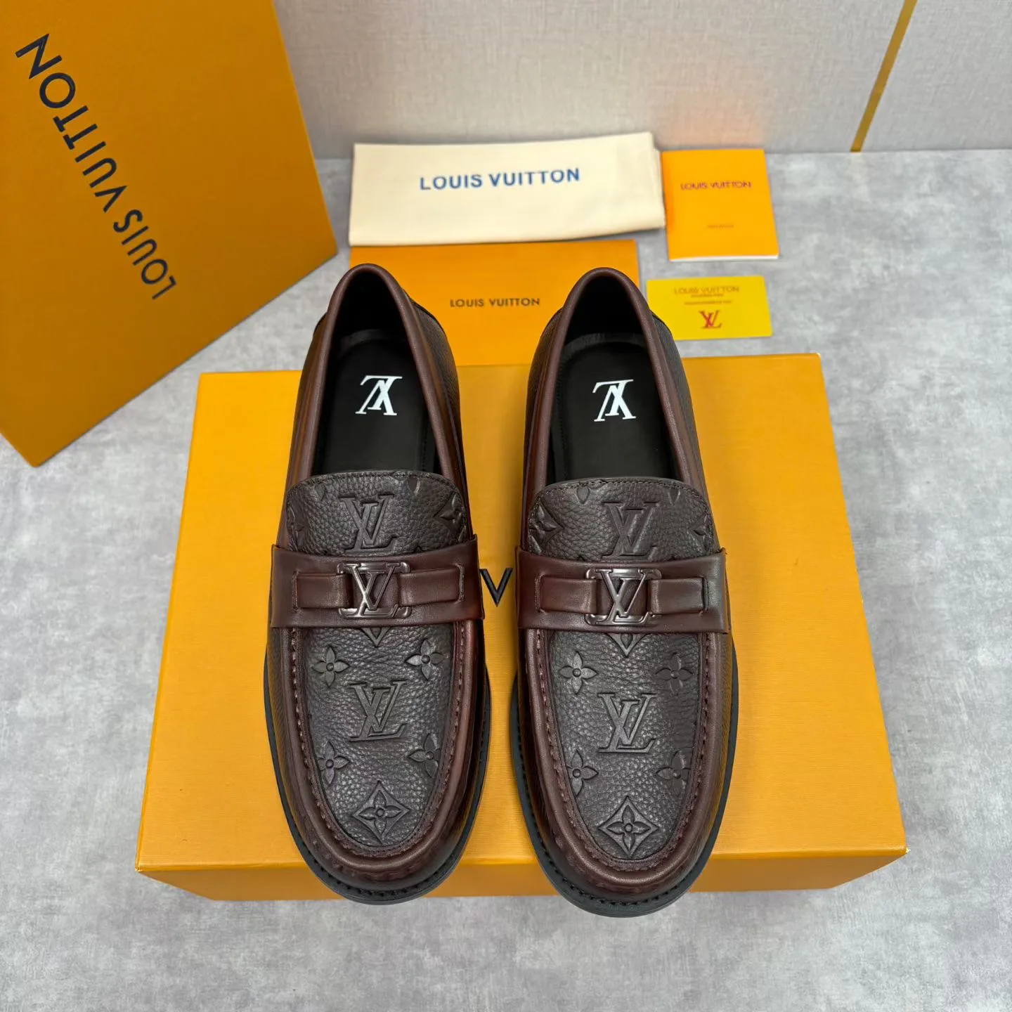 Лоферы И Туфли Мужские Louis Vuitton 18193954
