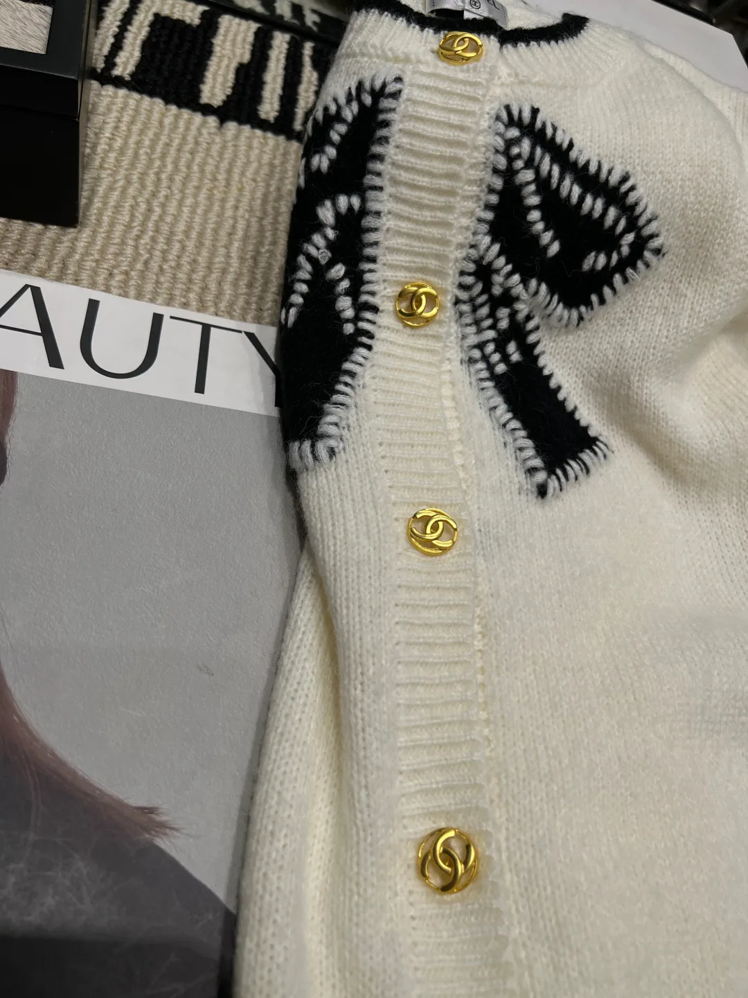Джемперы И Свитеры Женские Chanel 18325783