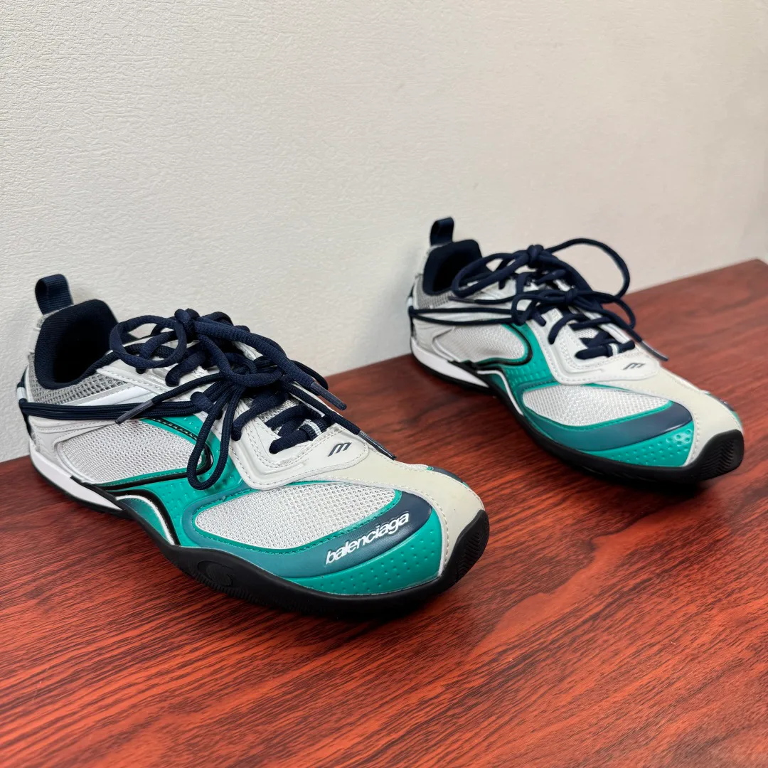 Кроссовки Женские Balenciaga 14845602
