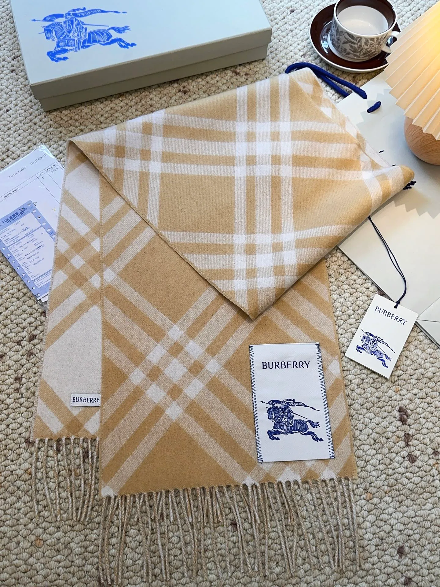 Шарфы Burberry 18105487