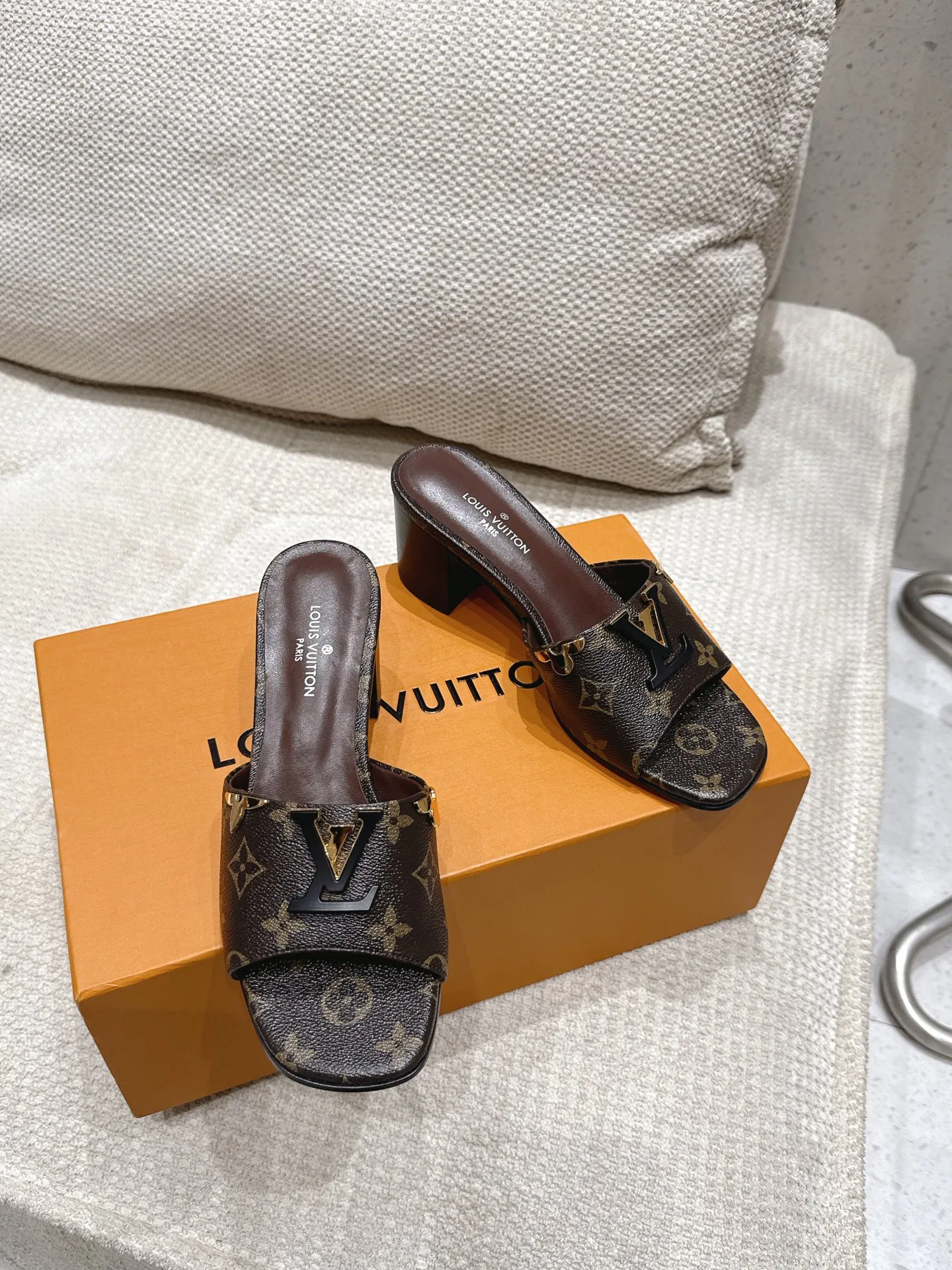 Мюли И Сабо Женские Louis Vuitton 1656876