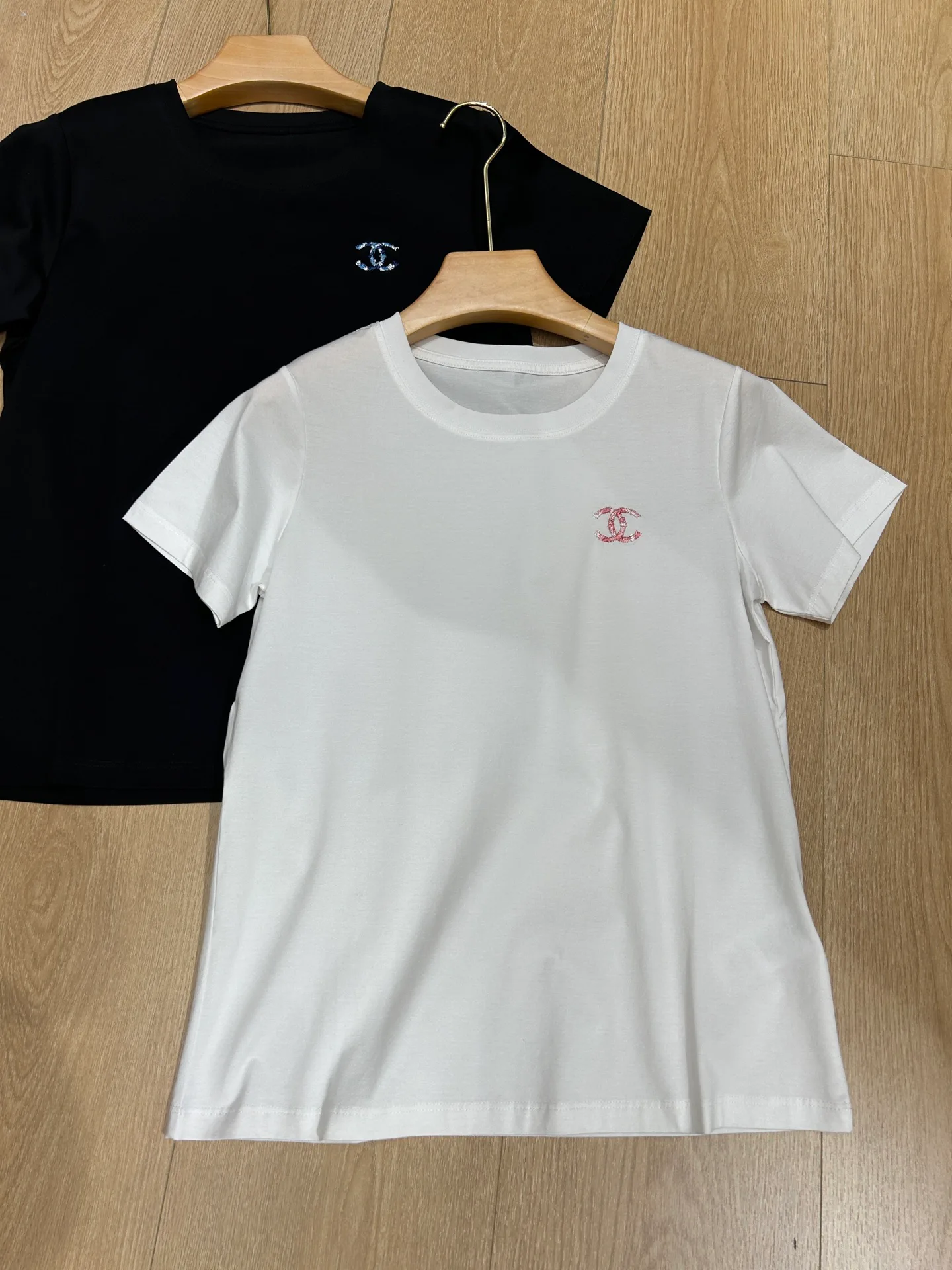 Футболки Женские Chanel 11827978