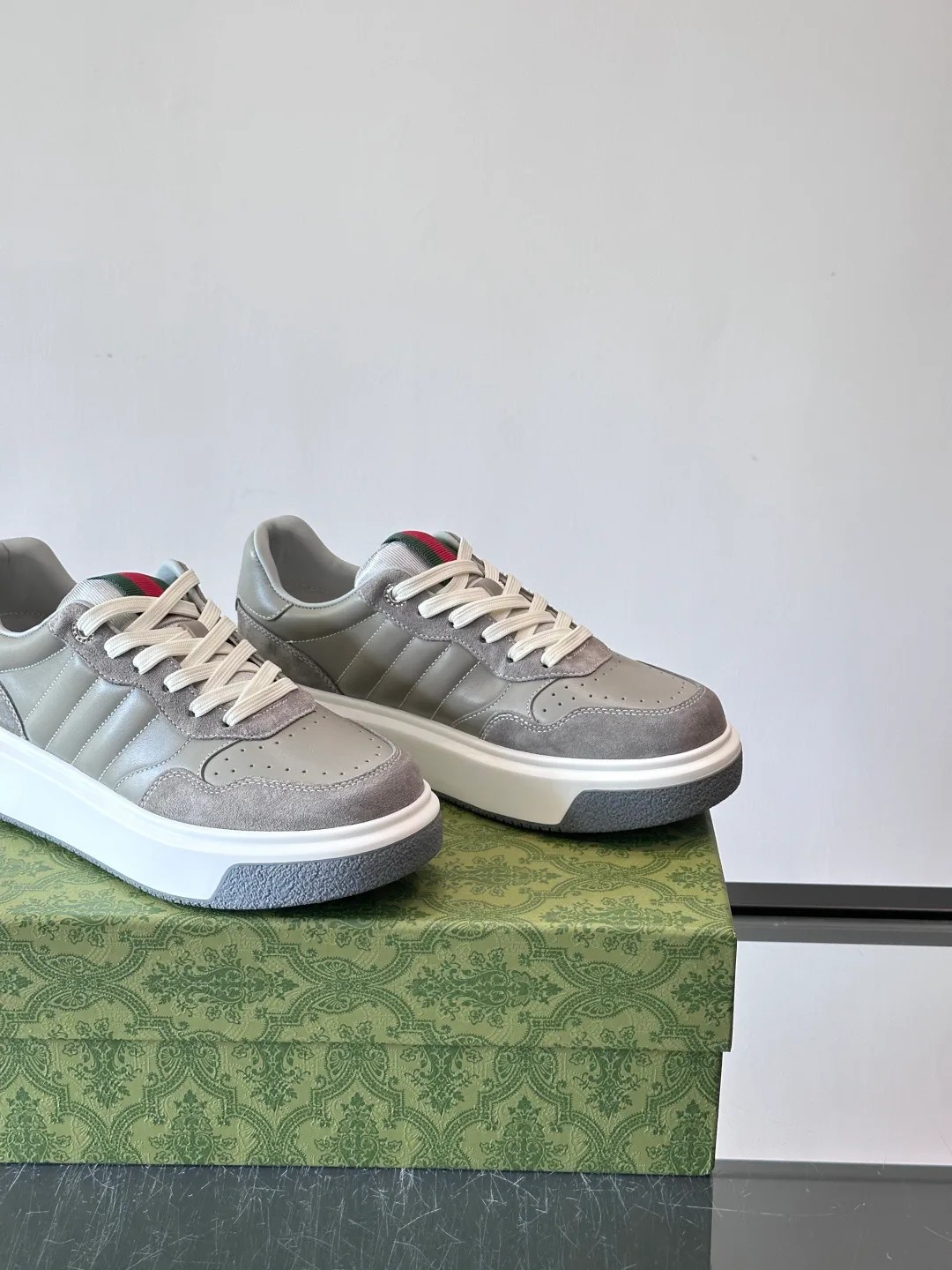 Кроссовки Мужские Gucci 1002689
