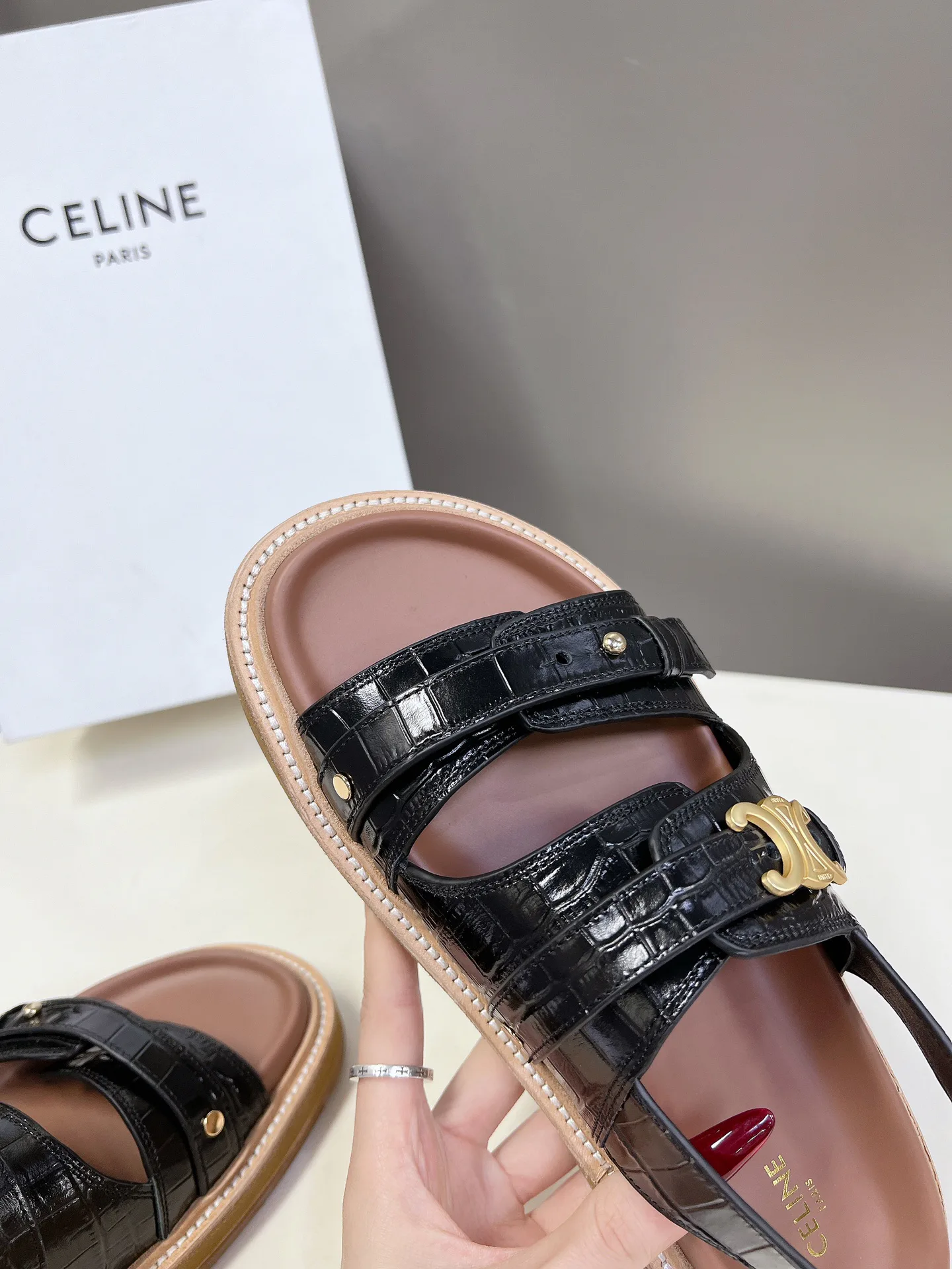 Сандалии Женские Celine 13581739