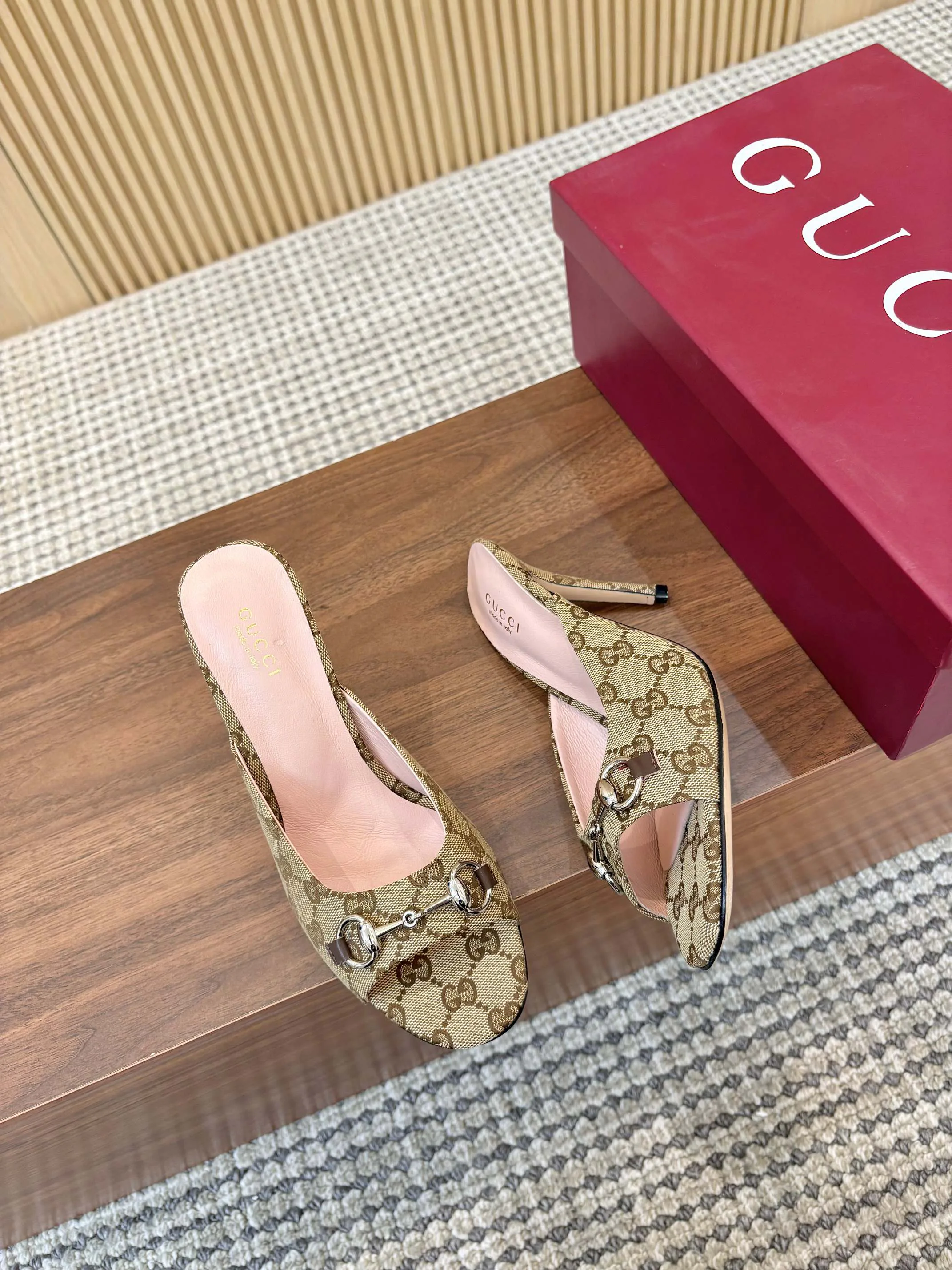 Босоножки Женские Gucci 11529297