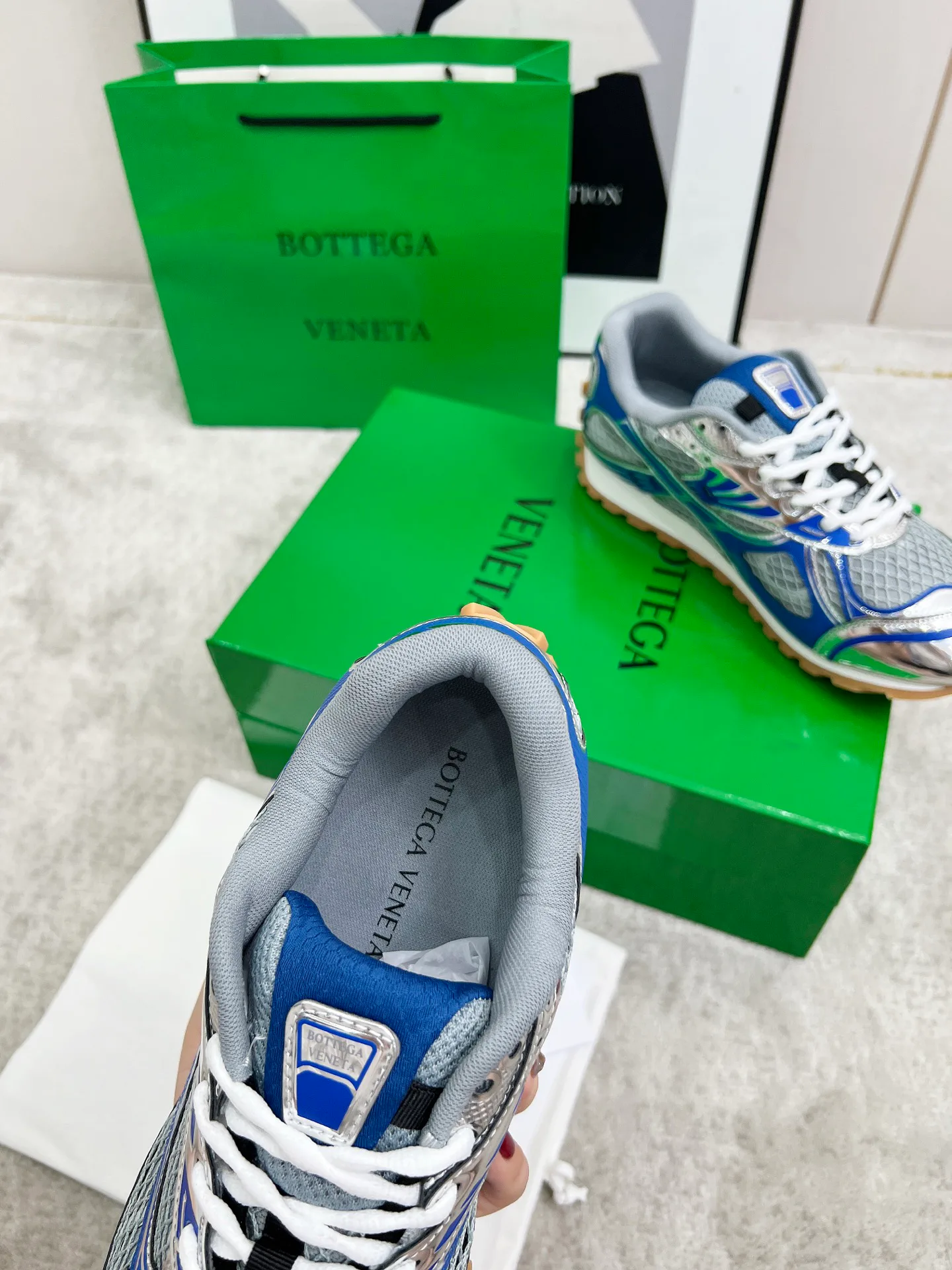 Кроссовки Женские Bottega Veneta 11679373