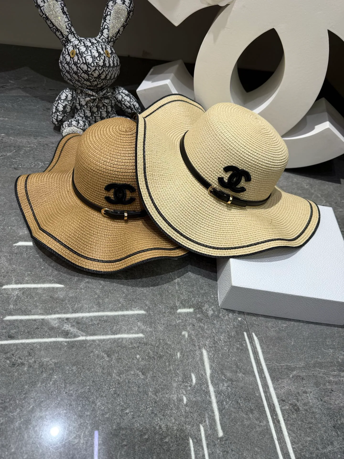 Головные Уборы Chanel 13542705