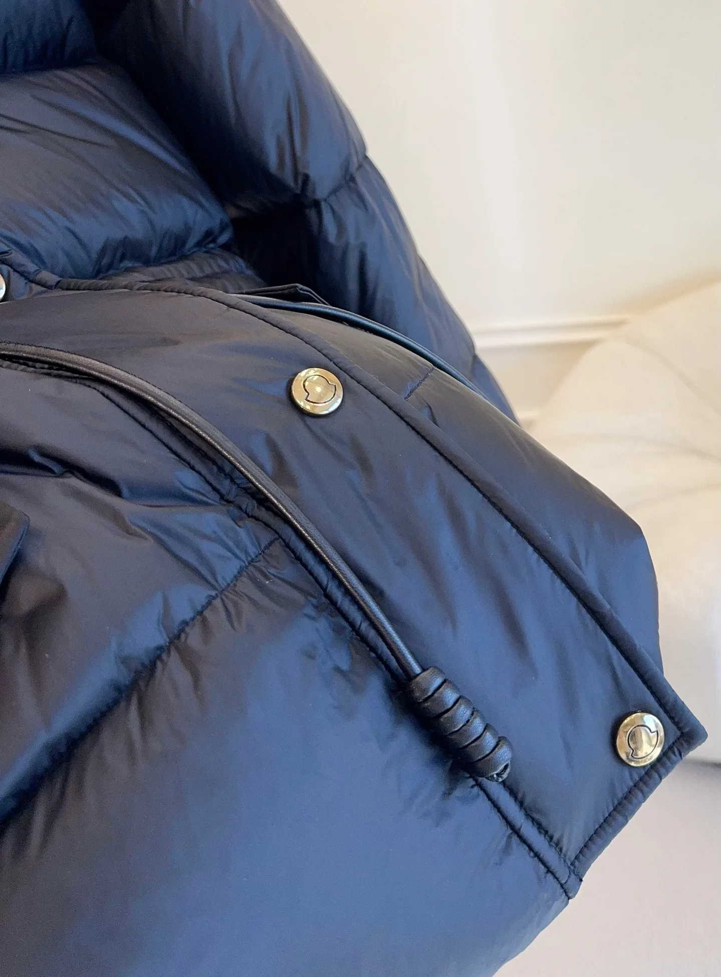 Куртки И Пуховики Женские Moncler 20023100