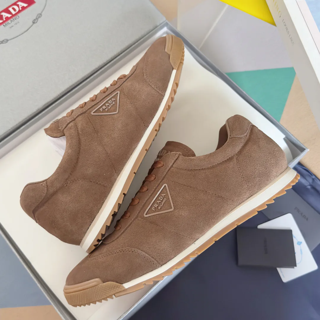 Кроссовки Женские Prada 368565