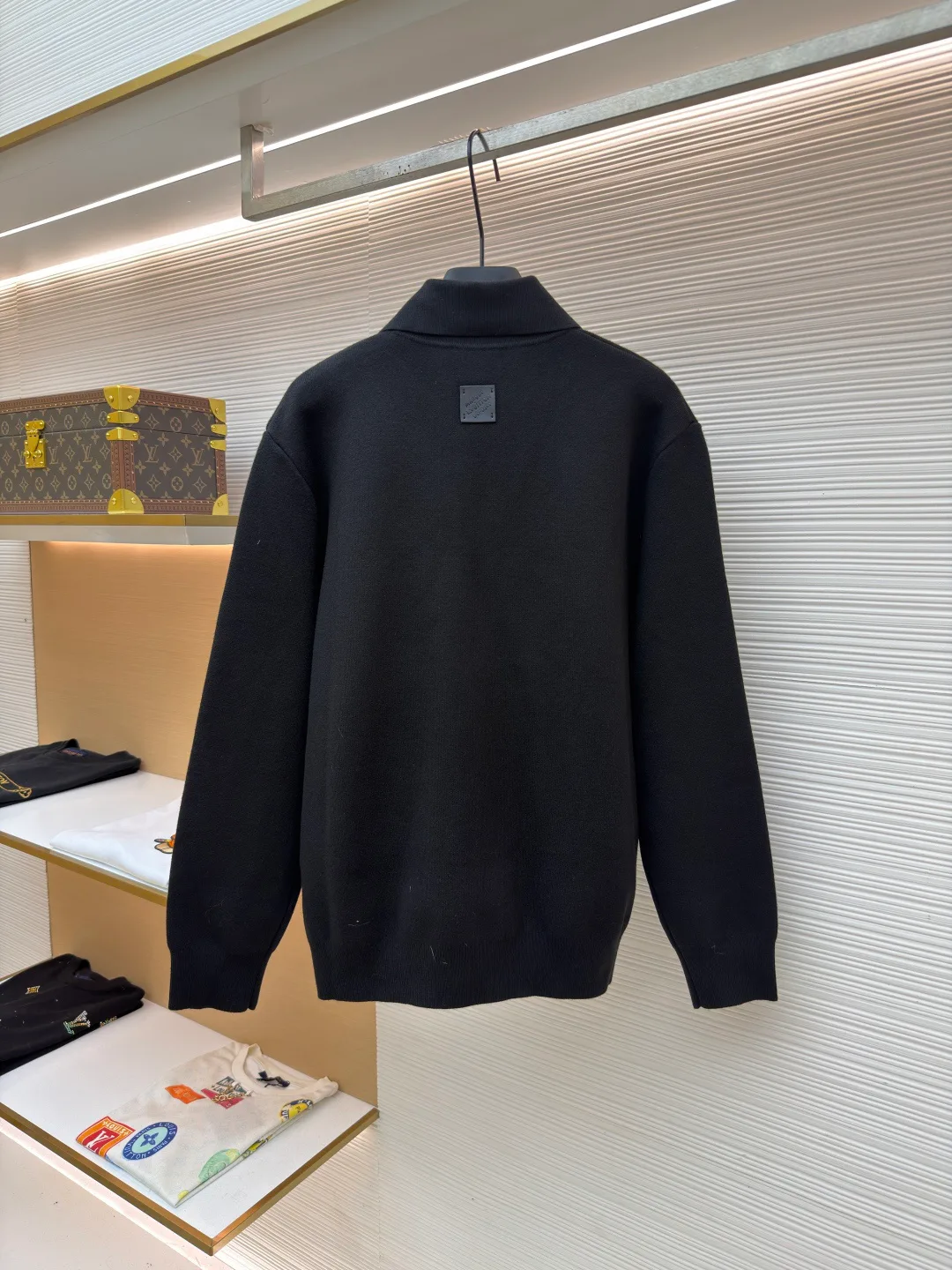 Куртки И Пуховики Мужские Louis Vuitton 17527119