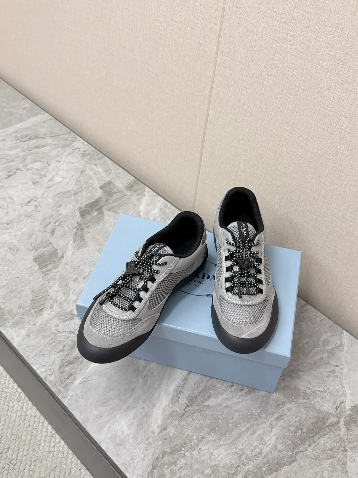 Кроссовки Мужские Prada 15323605