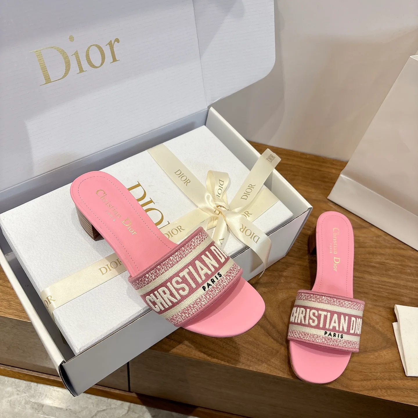 Босоножки Женские Christian Dior 1137295