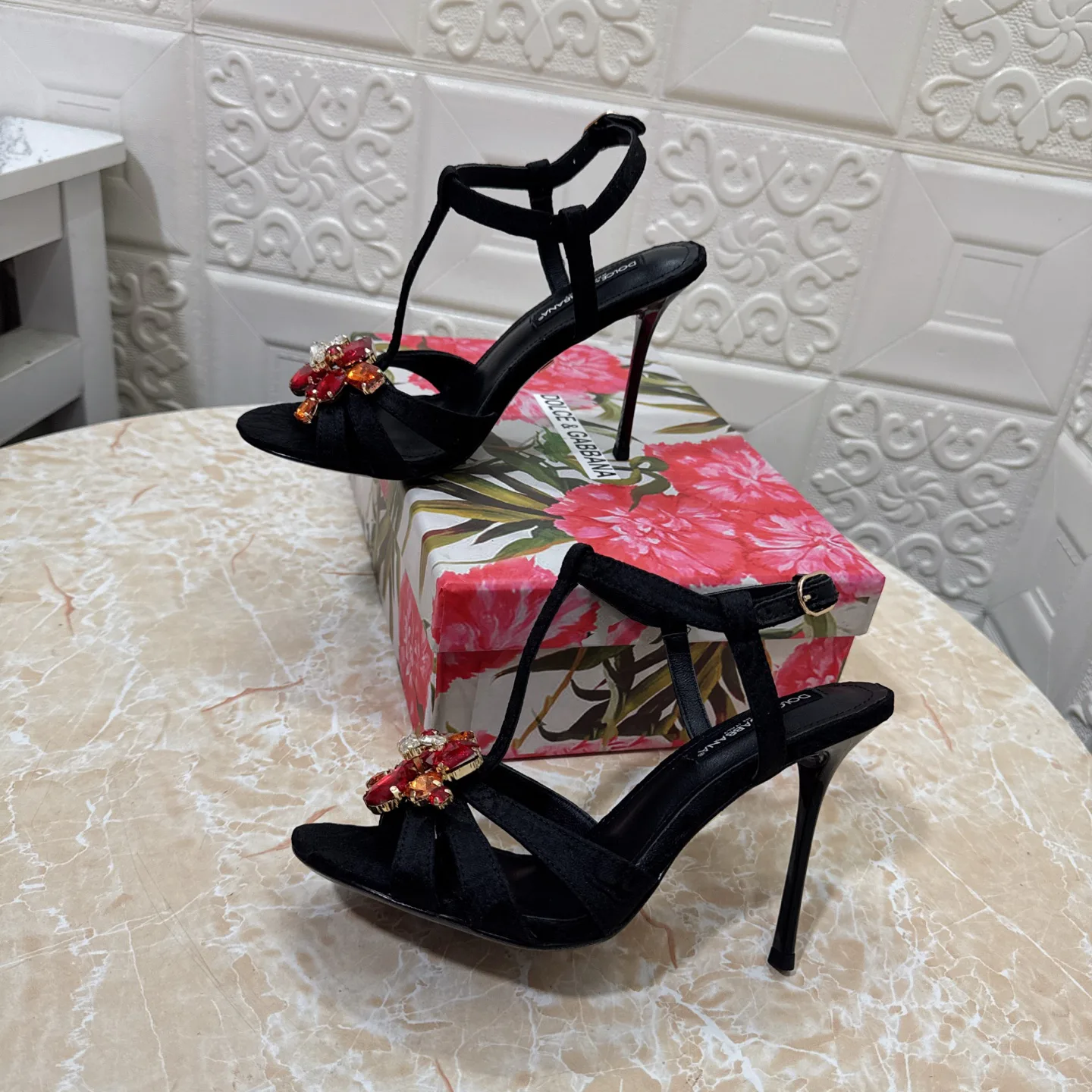 Босоножки Женские Dolce & Gabbana 17349790