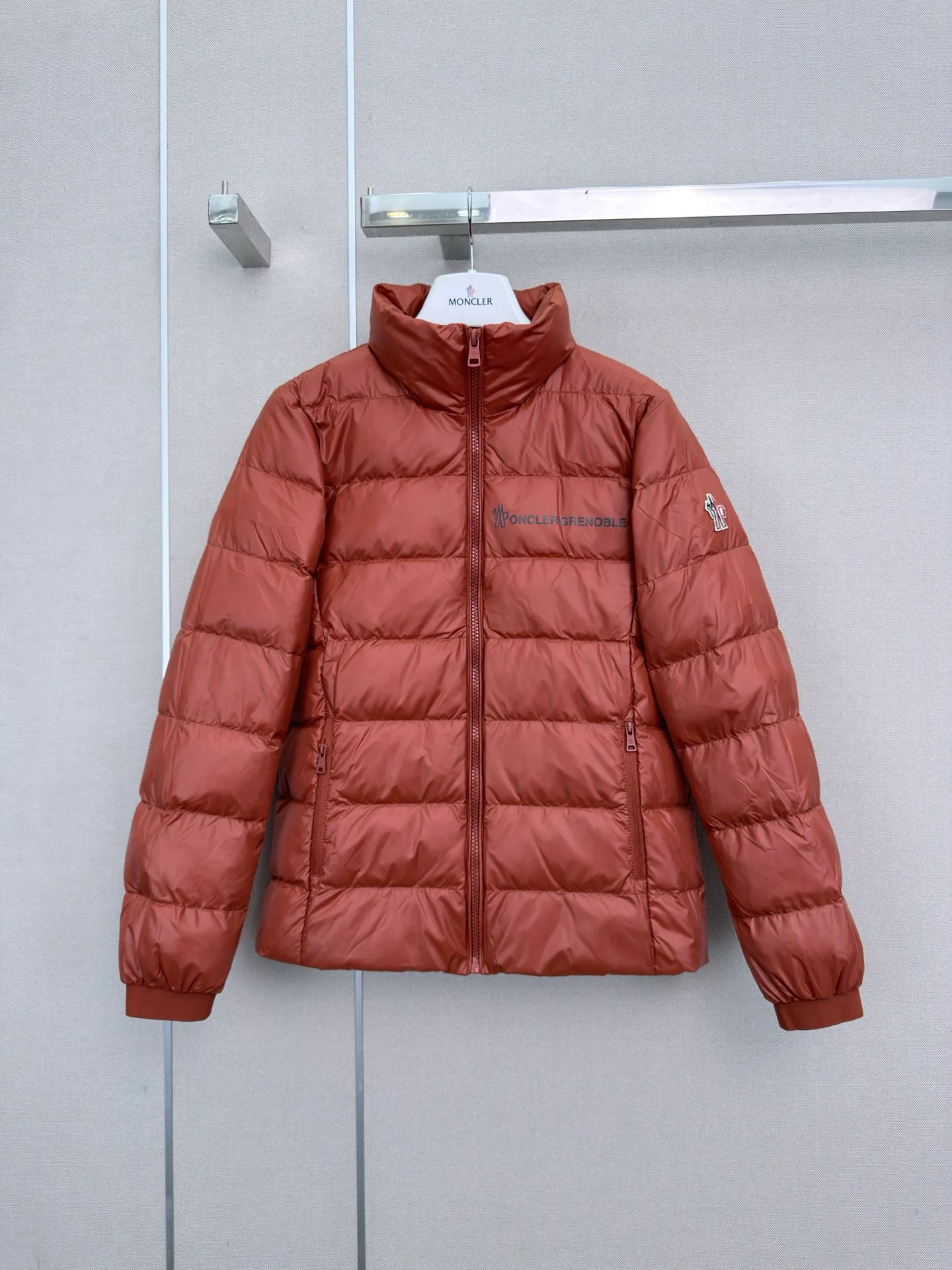 Куртки И Пуховики Женские Moncler 18501658