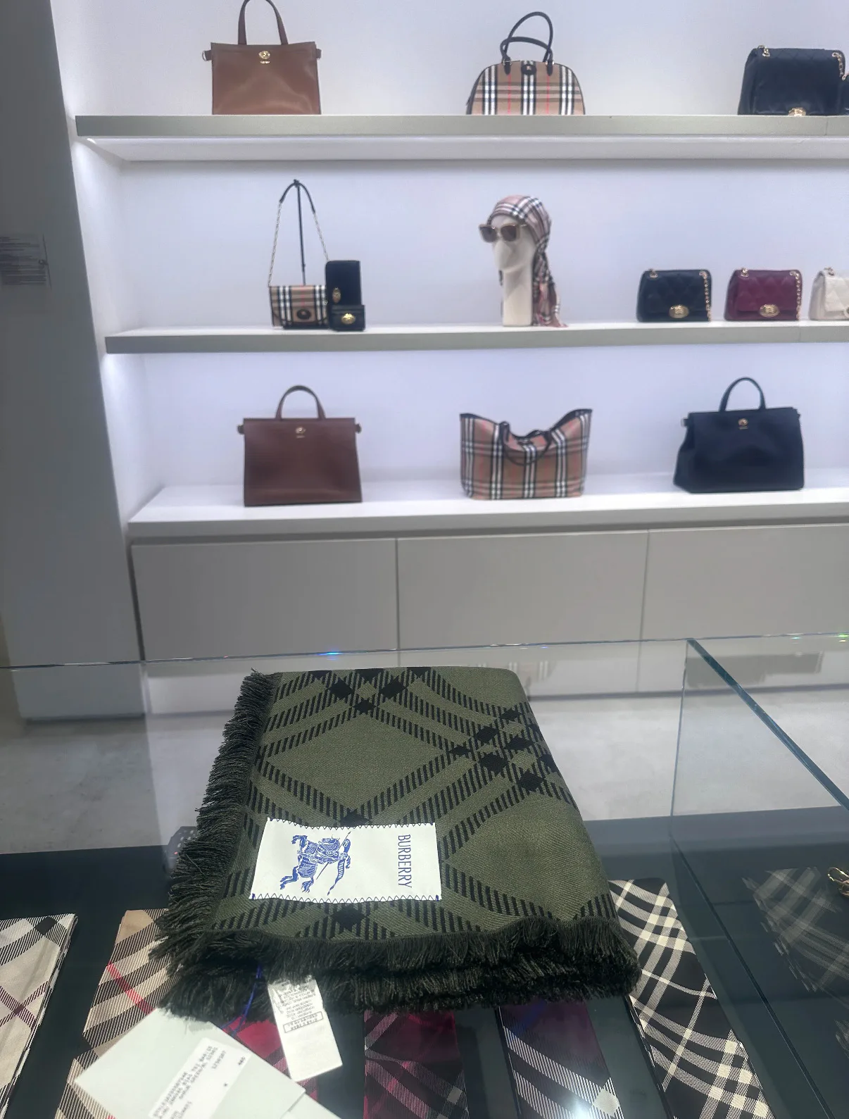 Шарфы Burberry 239865
