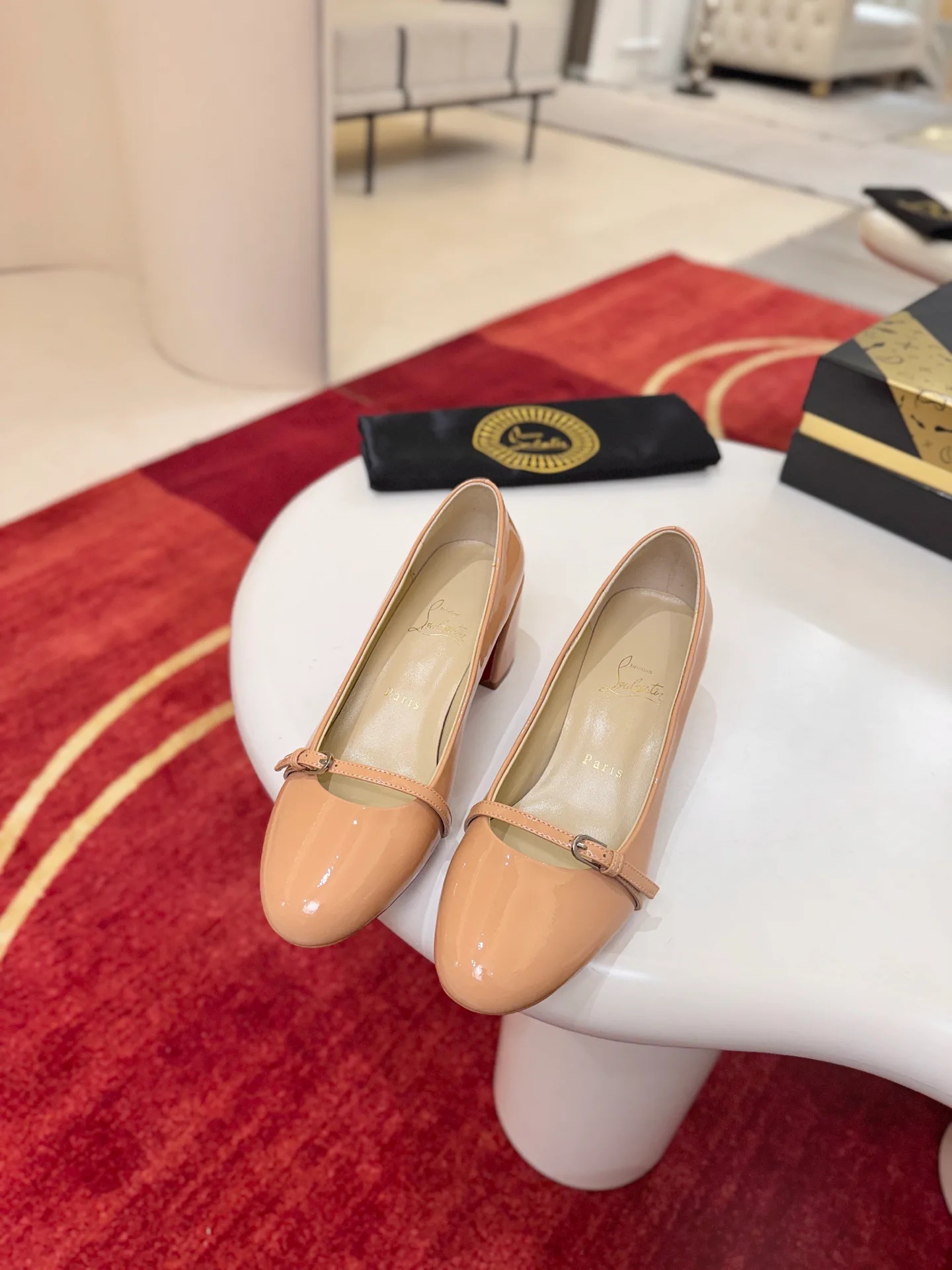 Туфли Женские Christian Louboutin 18821451