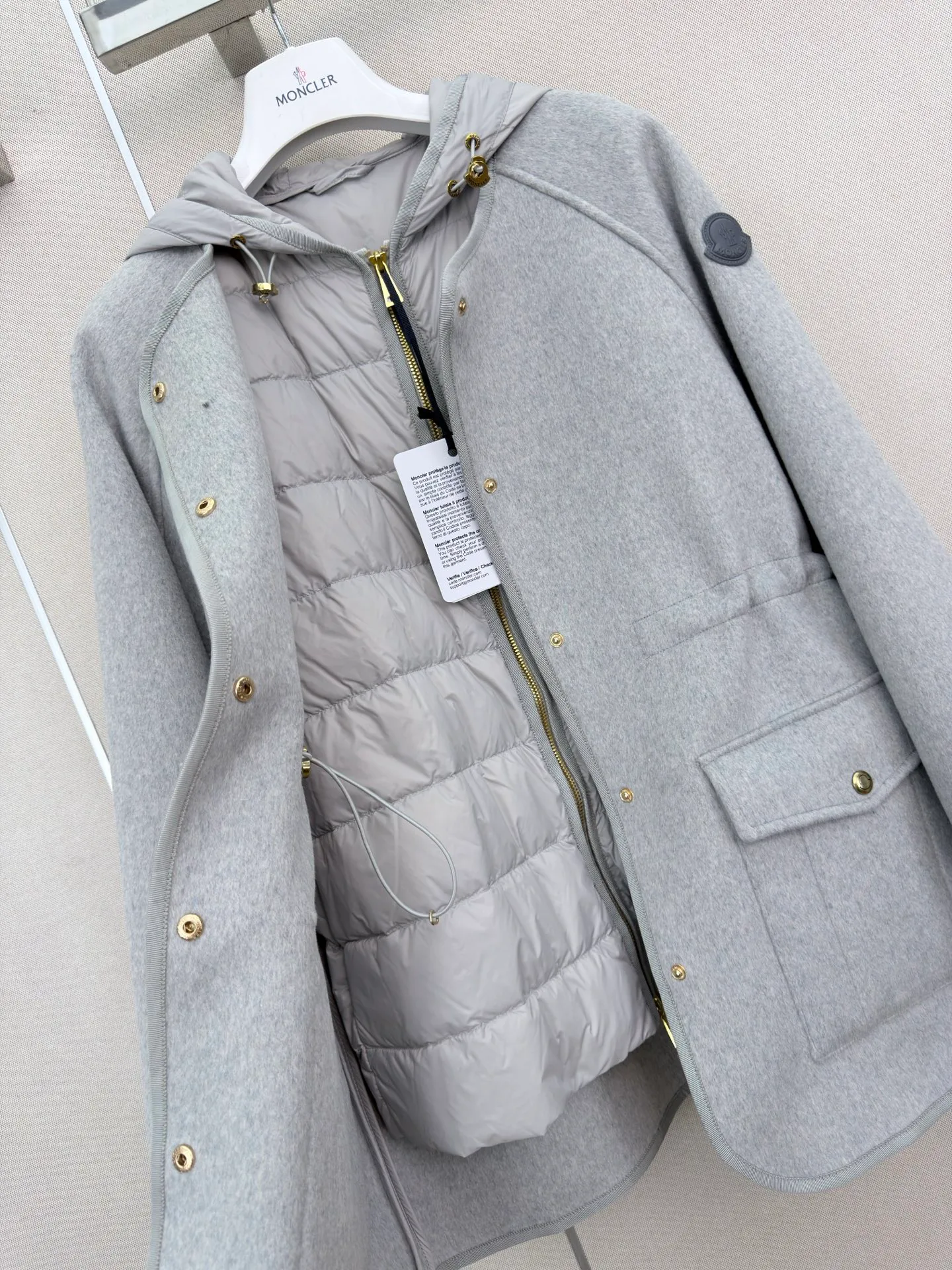 Куртки И Пуховики Женские Moncler 18408002