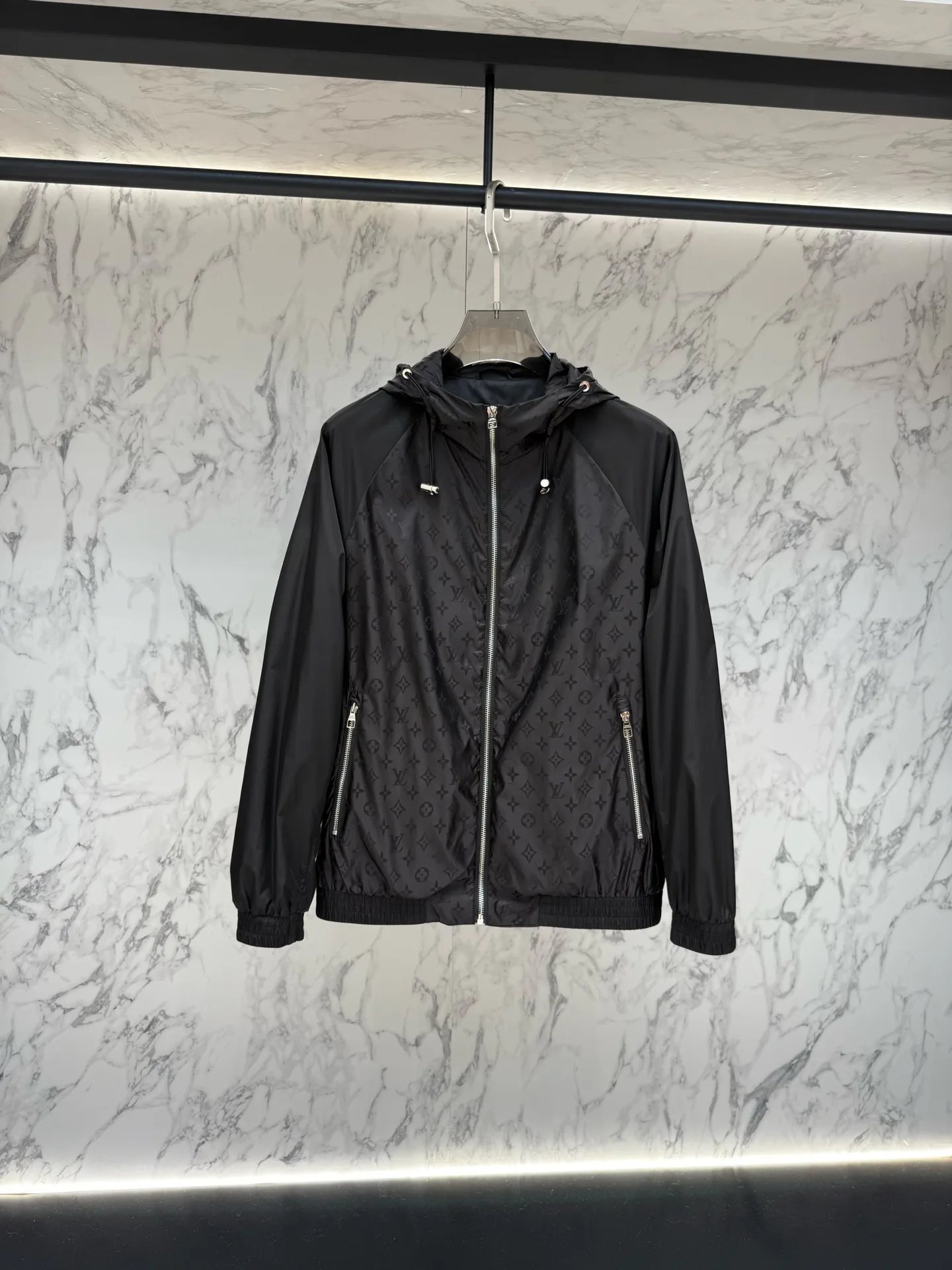 Куртки И Пуховики Мужские Louis Vuitton 11626913