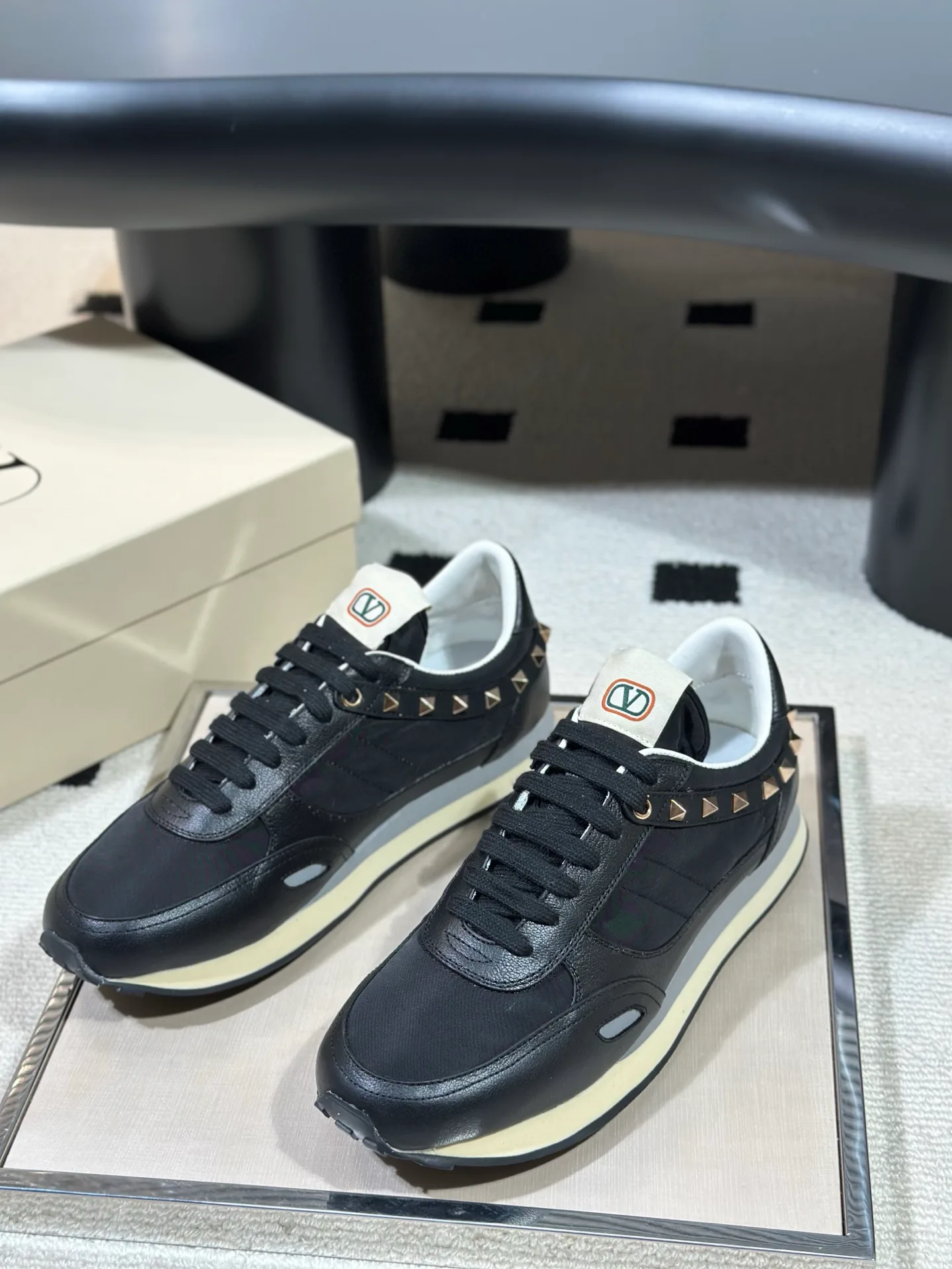 Кроссовки Мужские Valentino 17978703