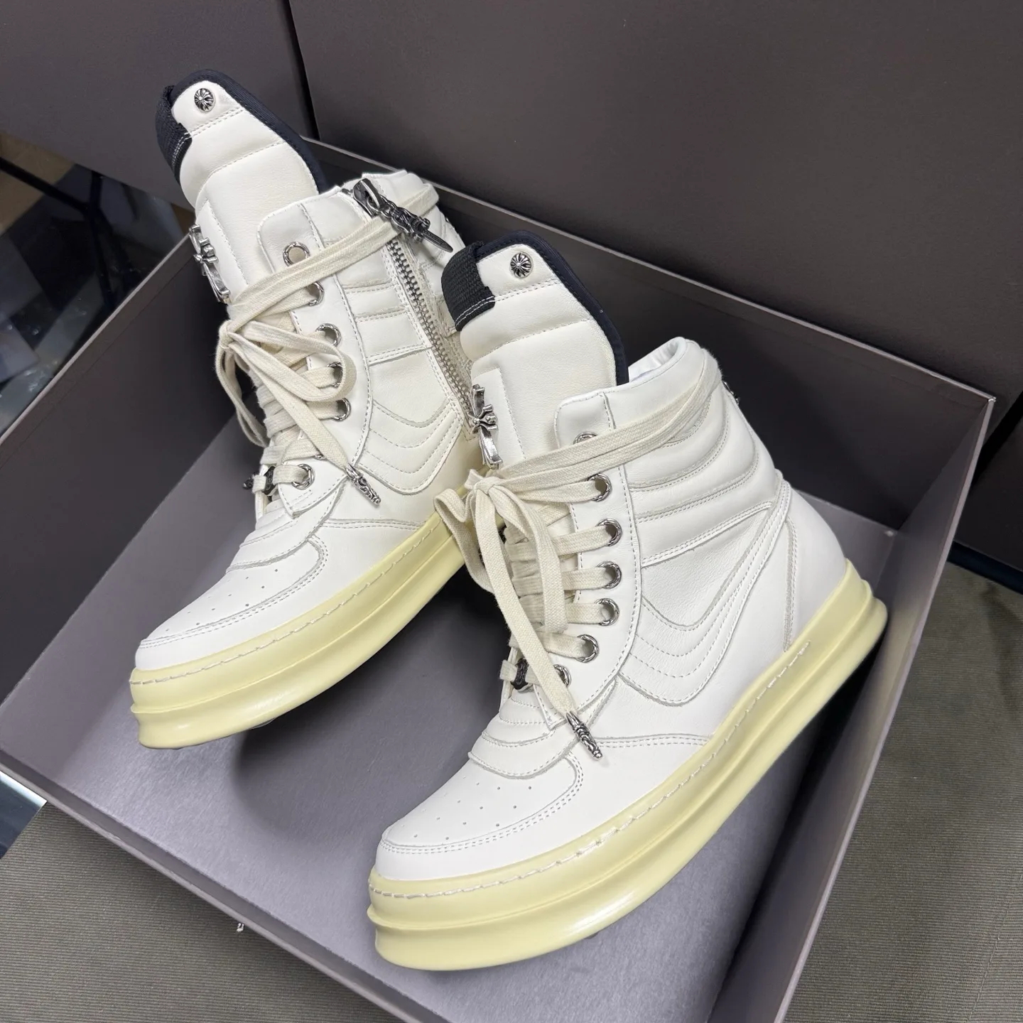 Кроссовки Мужские Chrome Hearts 19686818