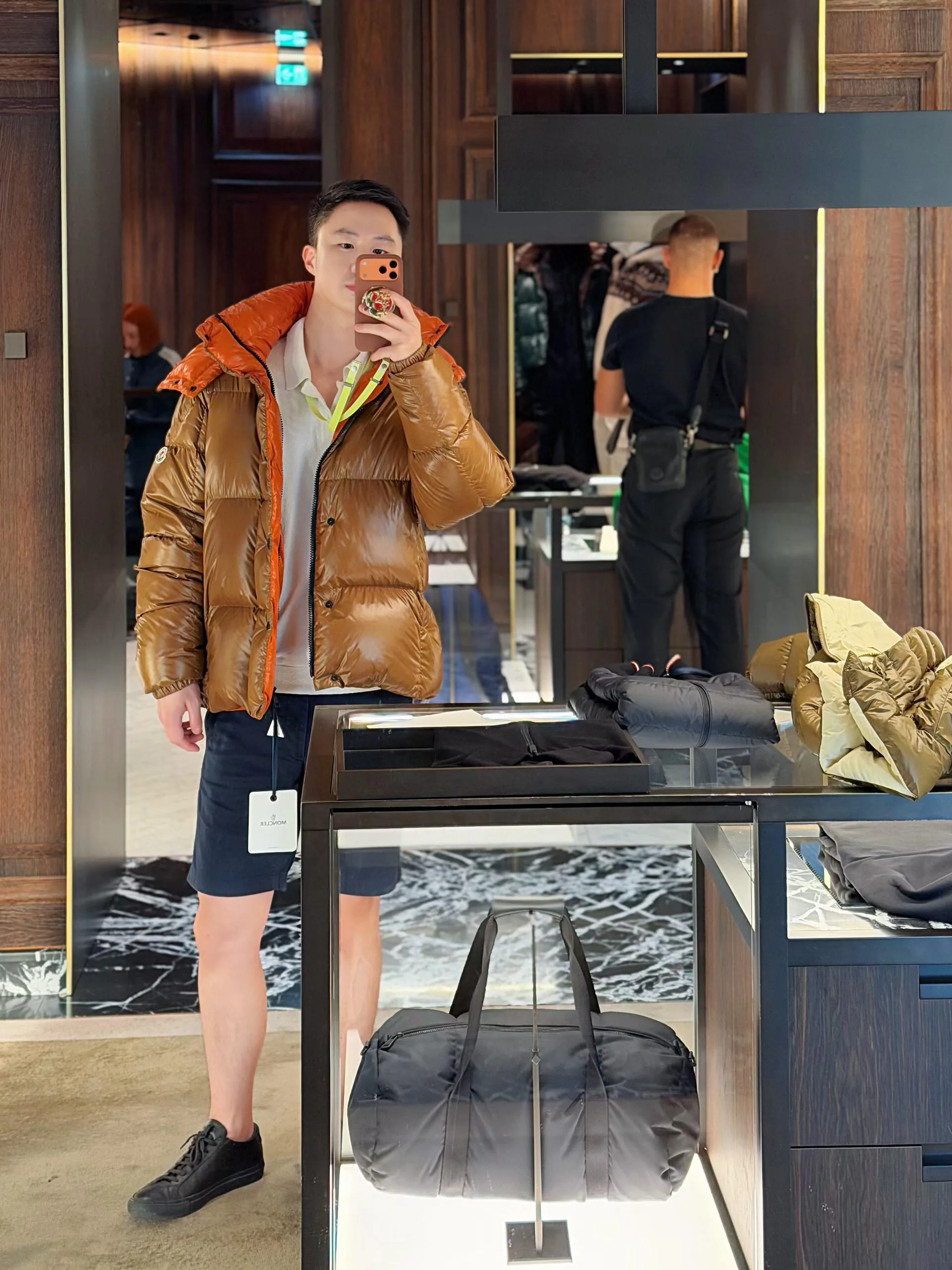 Куртки И Пуховики Мужские Moncler 1257544