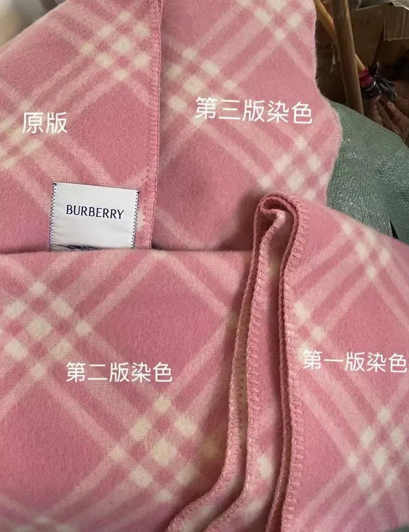 Шарфы Burberry 4433417