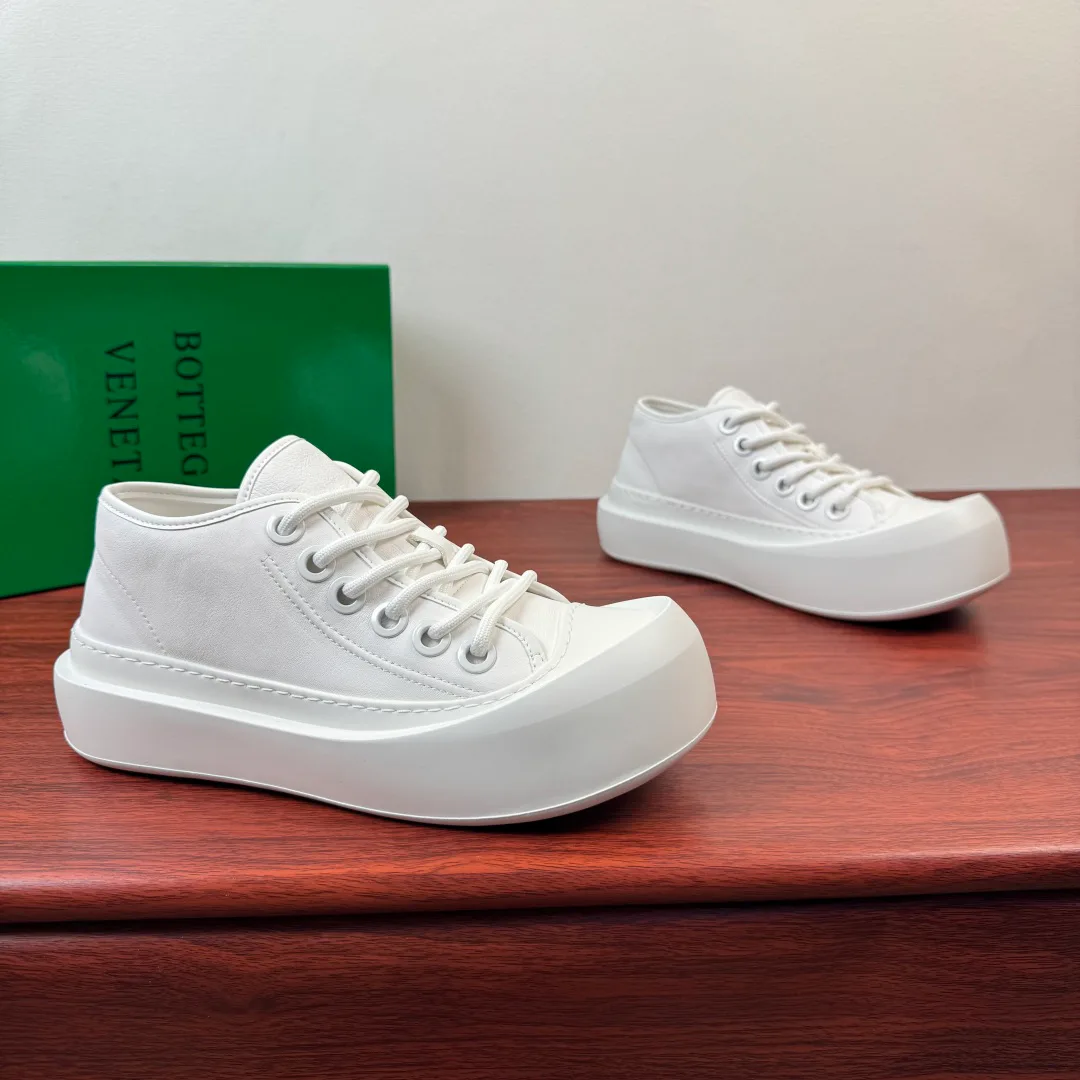 Кроссовки Мужские Bottega Veneta 13435972