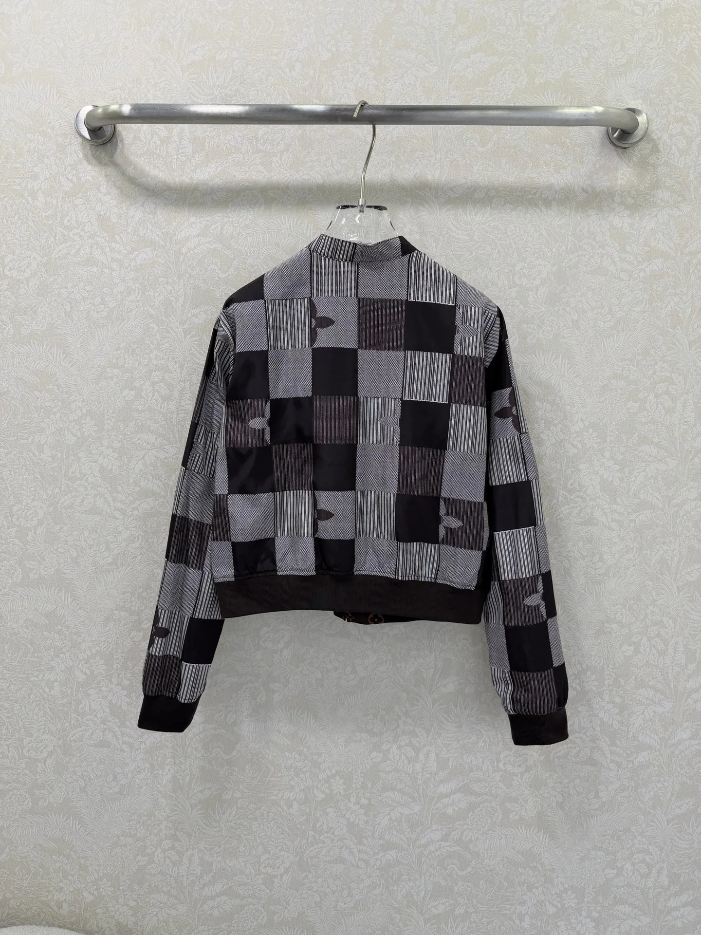 Куртки И Пуховики Мужские Louis Vuitton 9669902