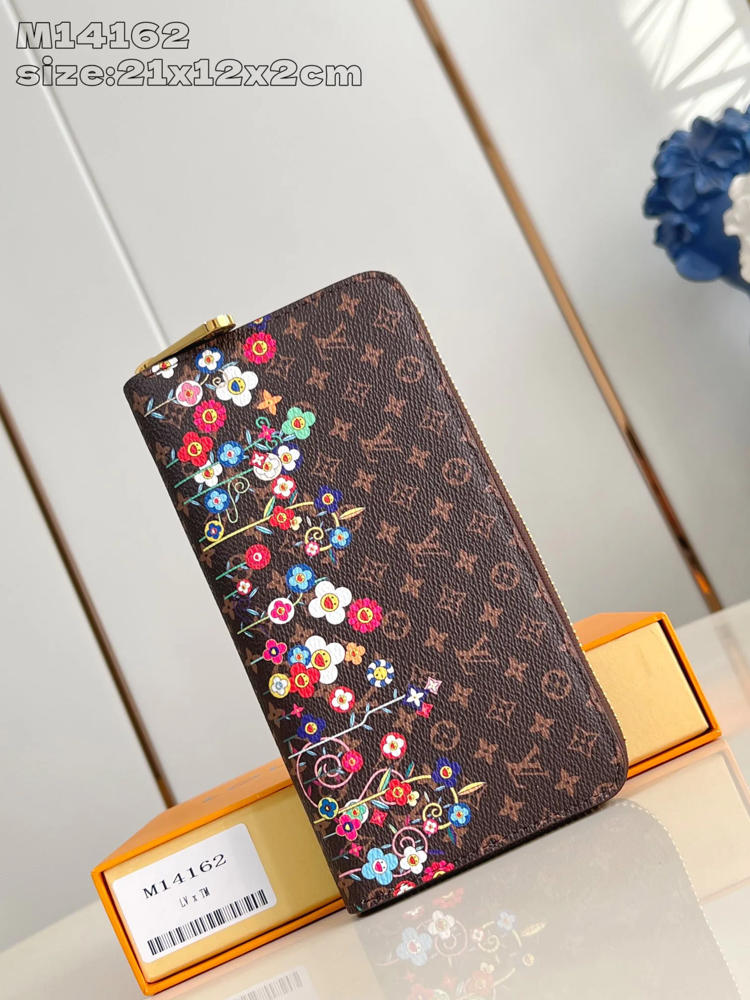 Кошельки Louis Vuitton 7906