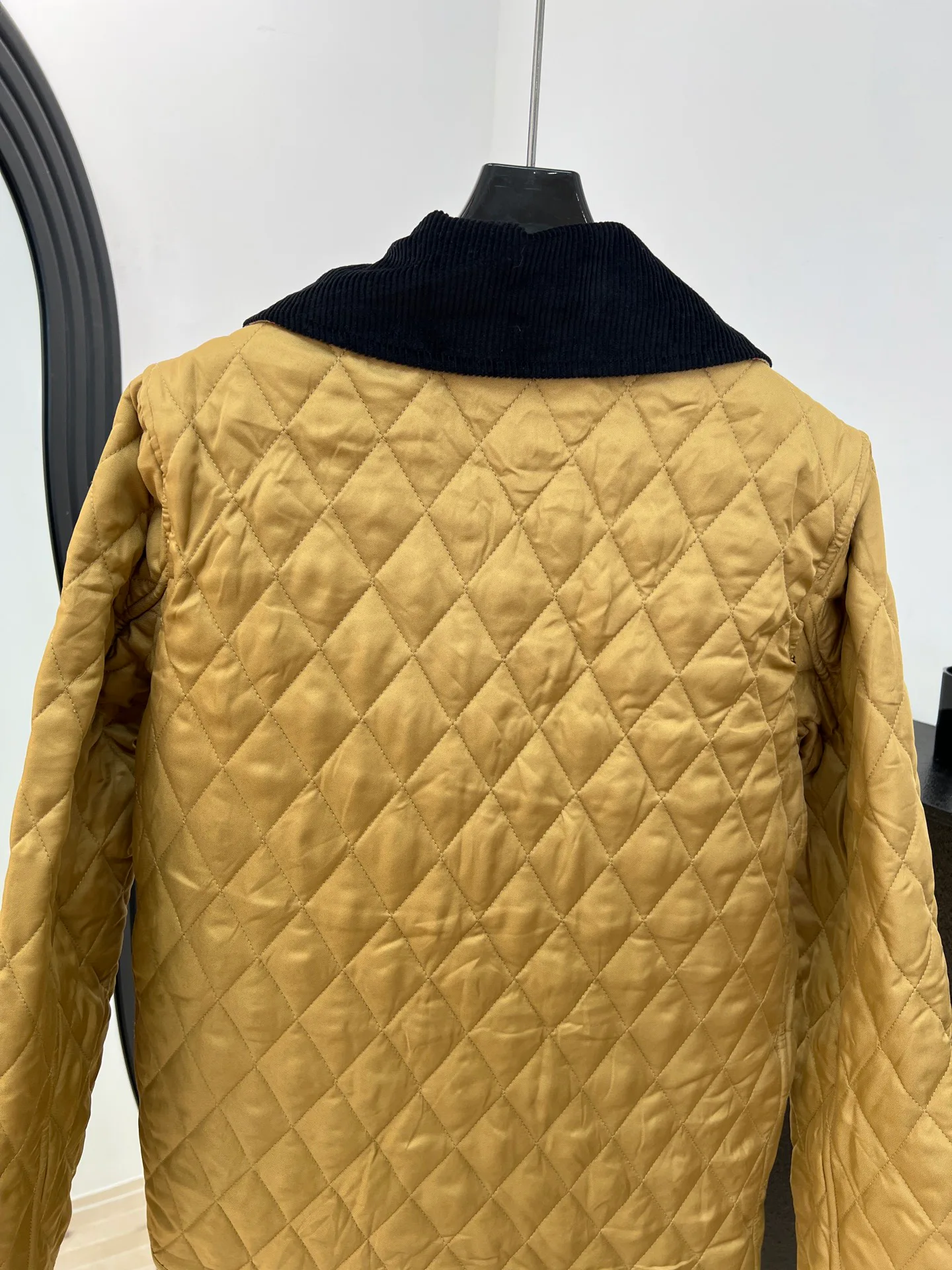 Куртки И Пуховики Женские Burberry 18149746