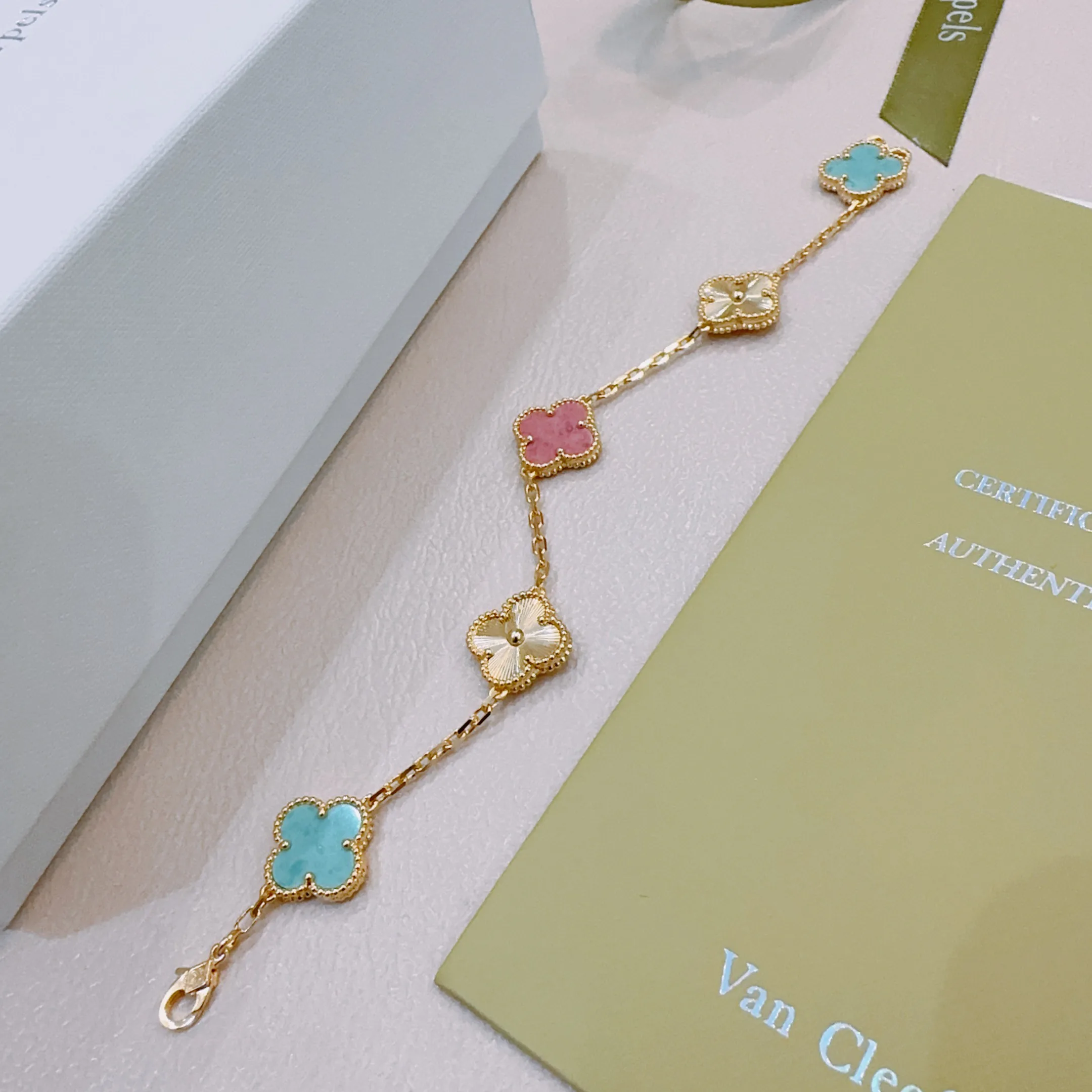 Бижутерия Van Cleef & Arpels 91323